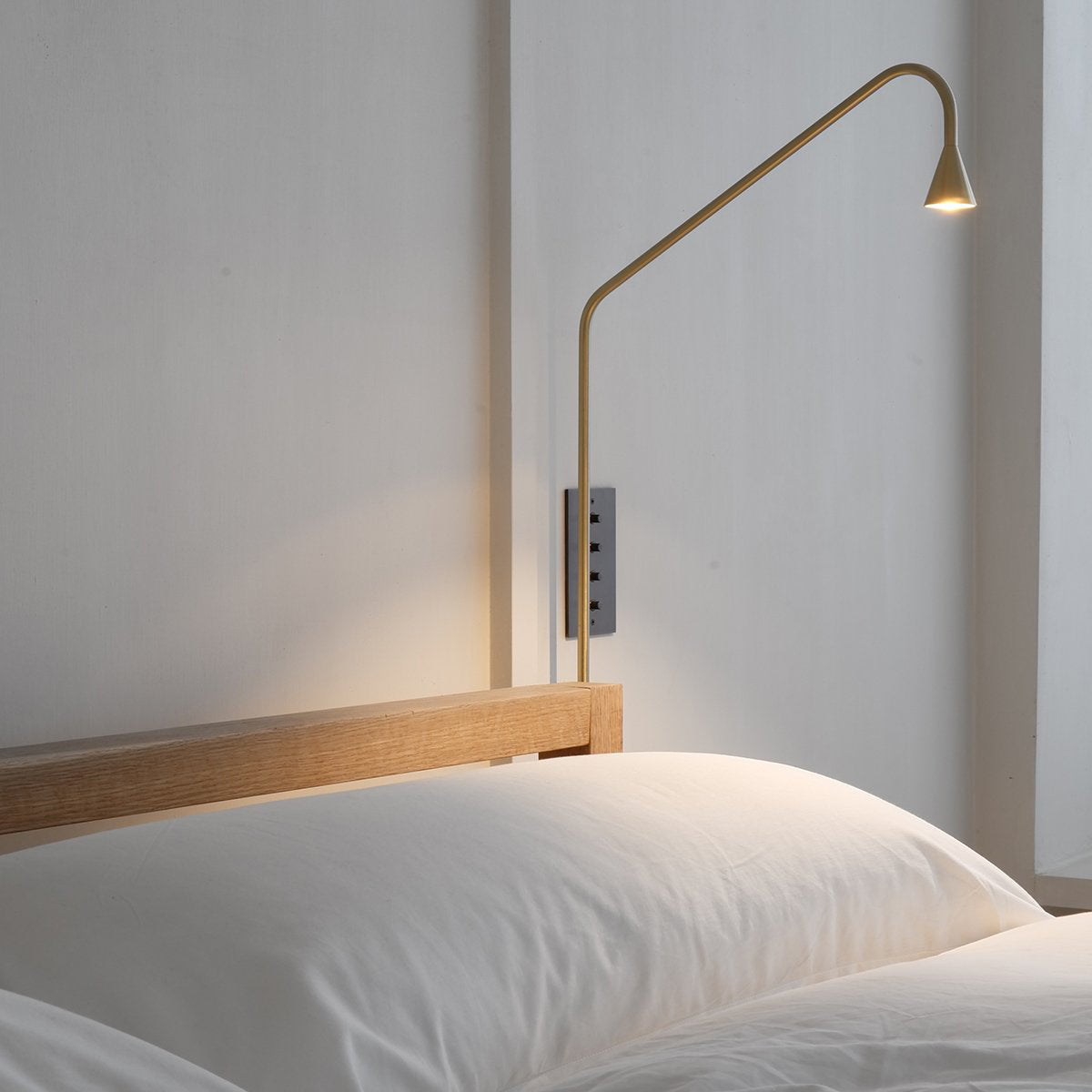 Vesolel Modern Minimalist Wall Lamp-Neutral Decor