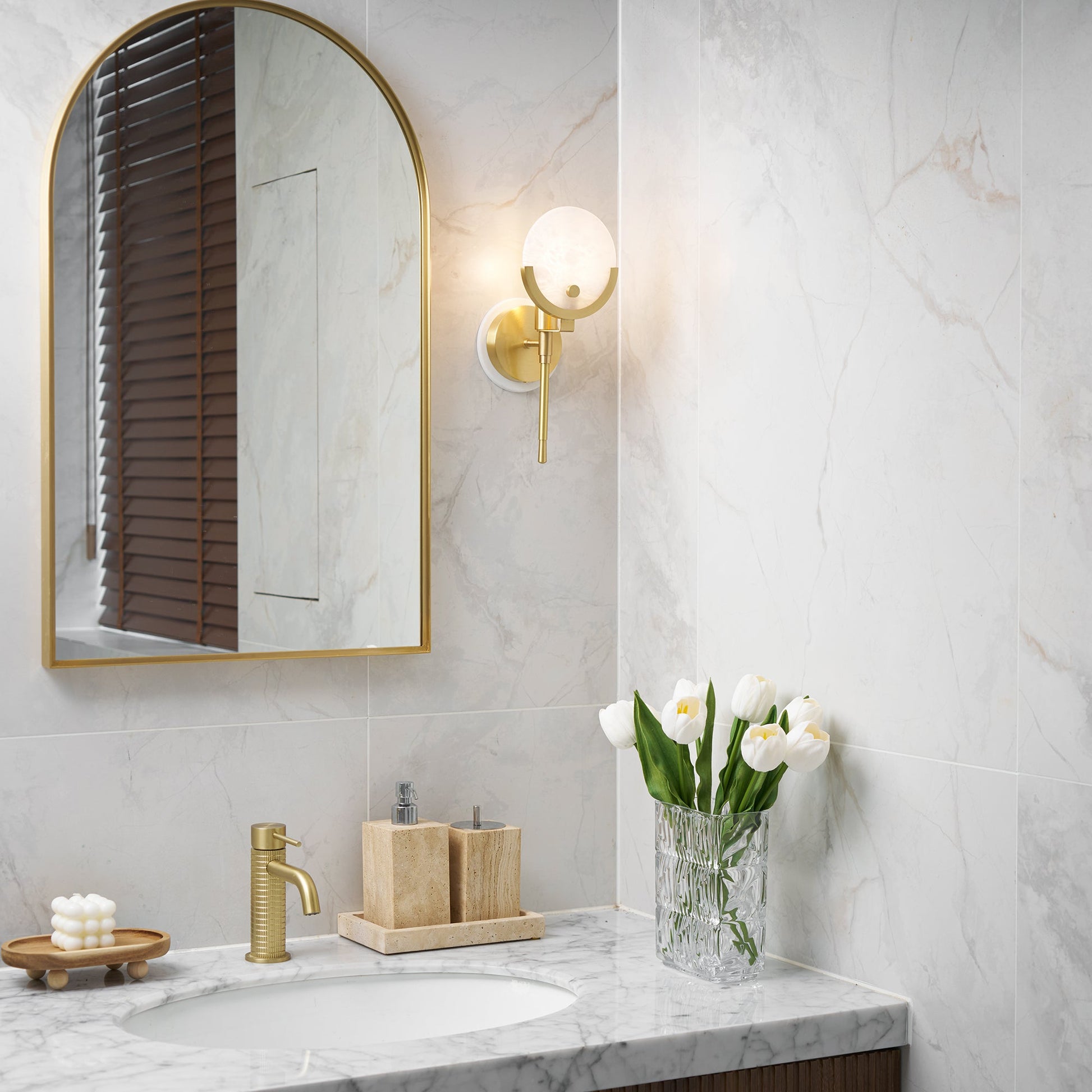 Aminex Sphere Alabaster Wall Light-Neutral Decor