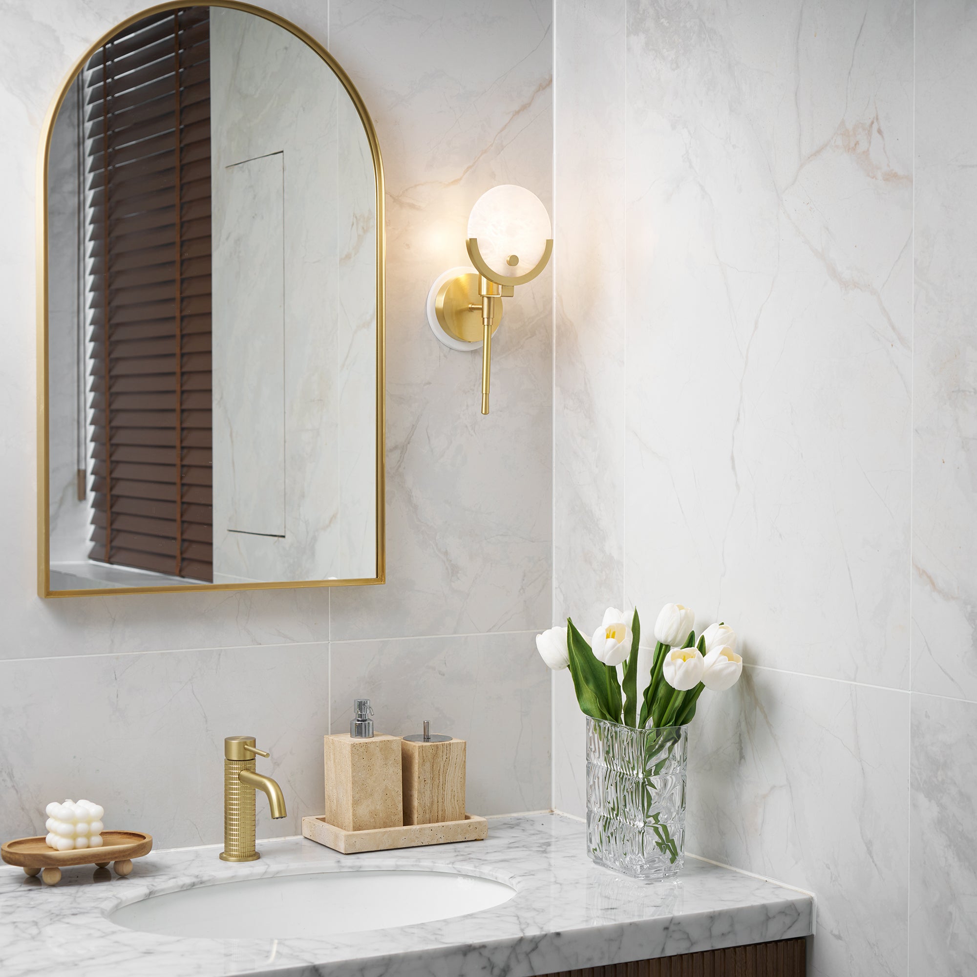 Aminex Sphere Alabaster Wall Light-Neutral Decor