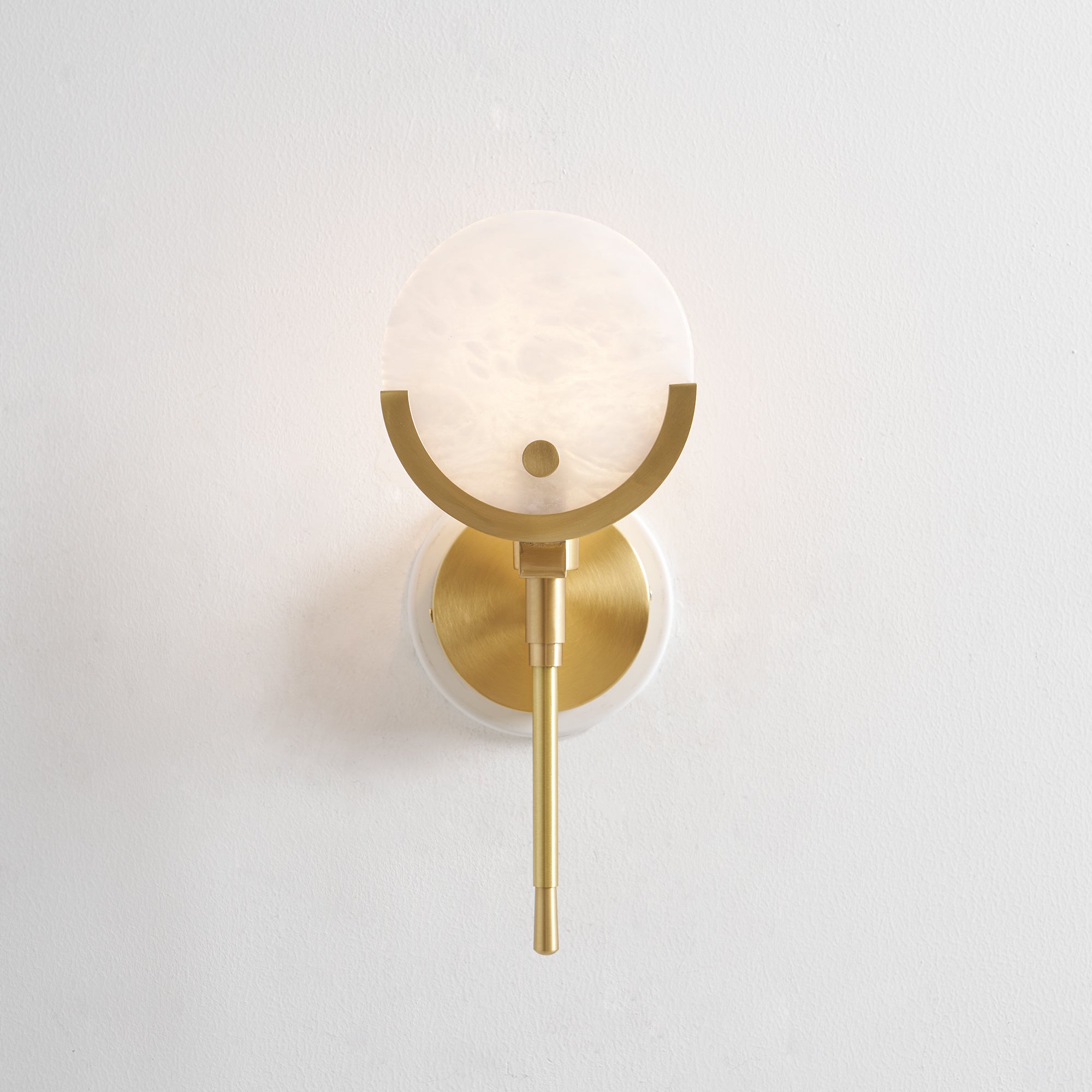 Ljomuvyo Modern Minimalist Brass Alabaster Sconce Wall Lamp