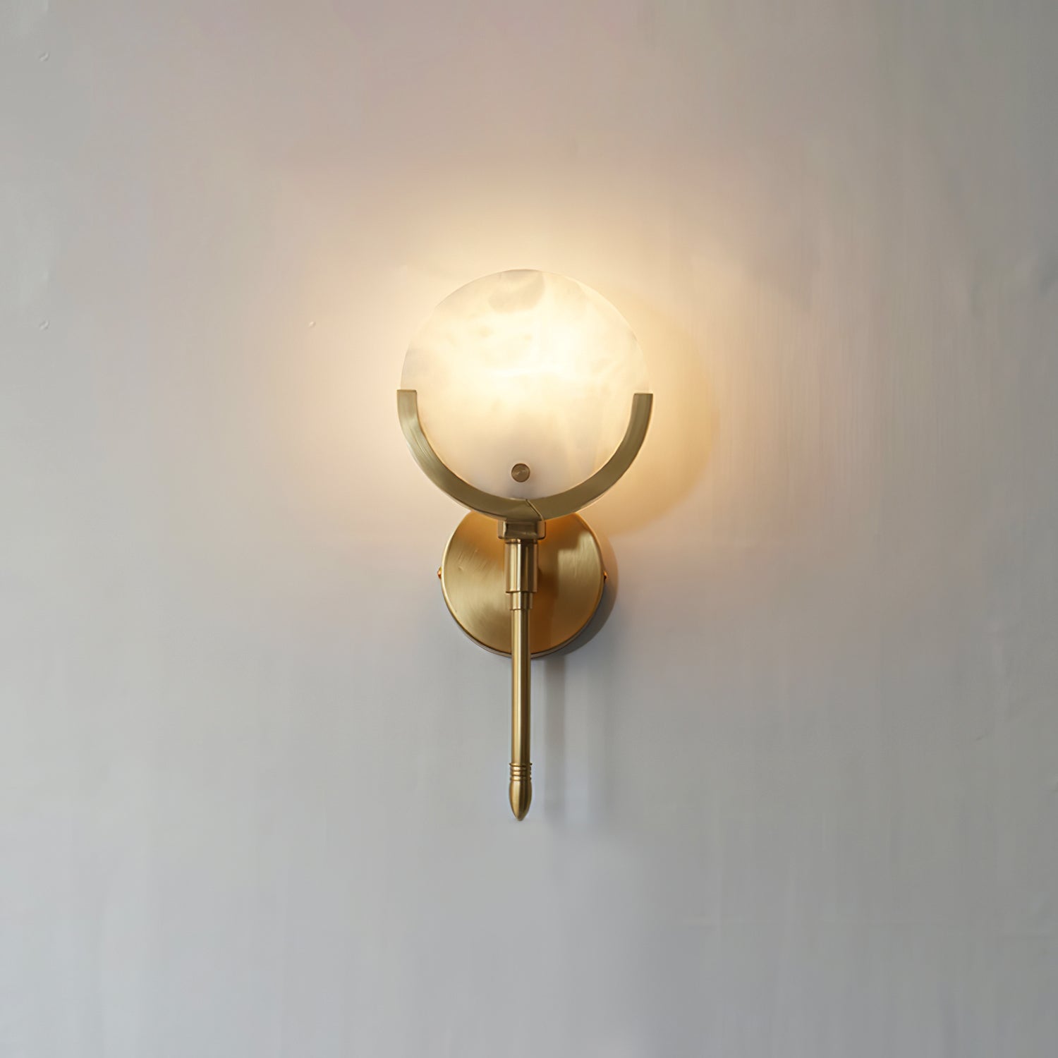Ljomuvyo Modern Minimalist Brass Alabaster Sconce Wall Lamp