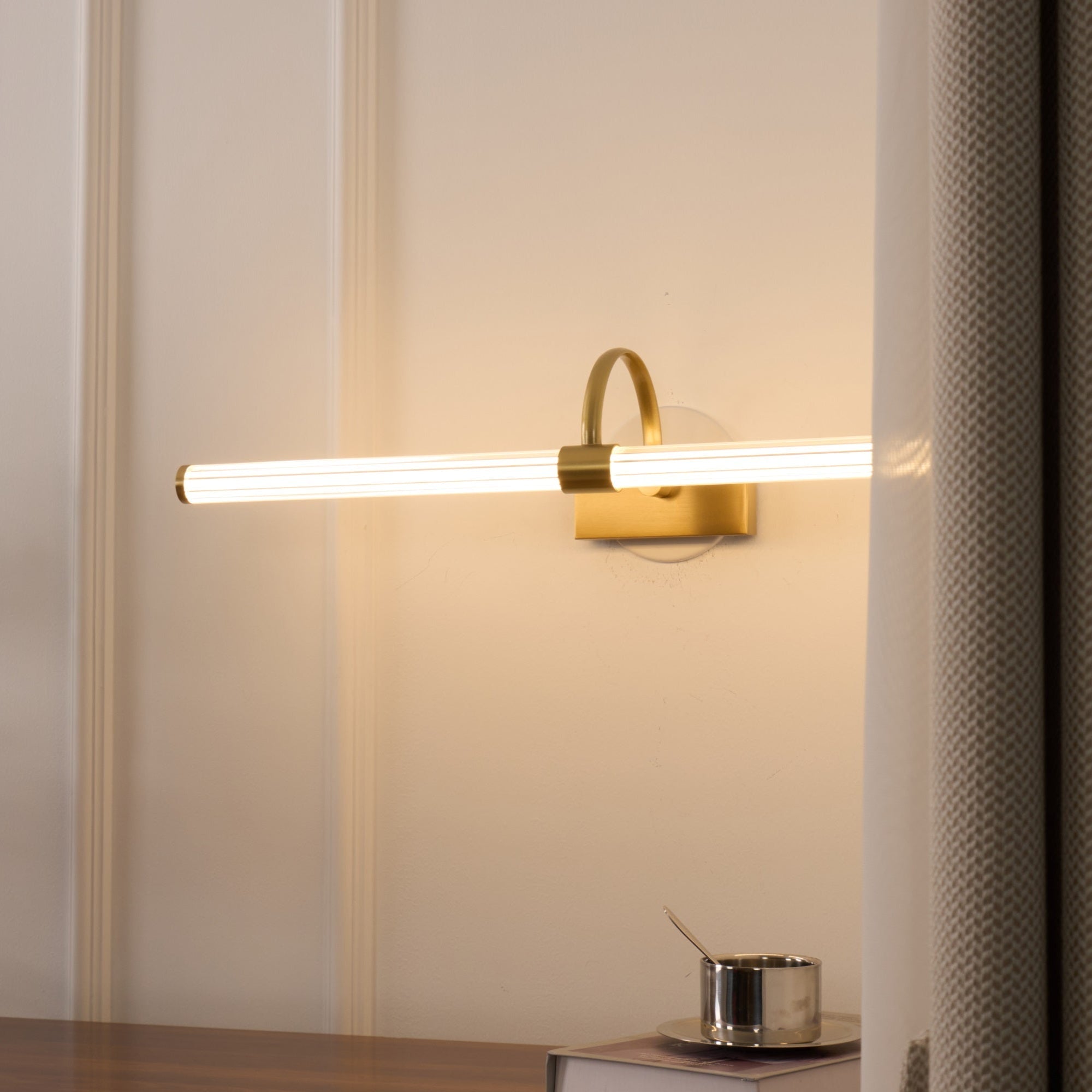 Beryl Modern Minimalist Brass Wall Light-Neutral Decor
