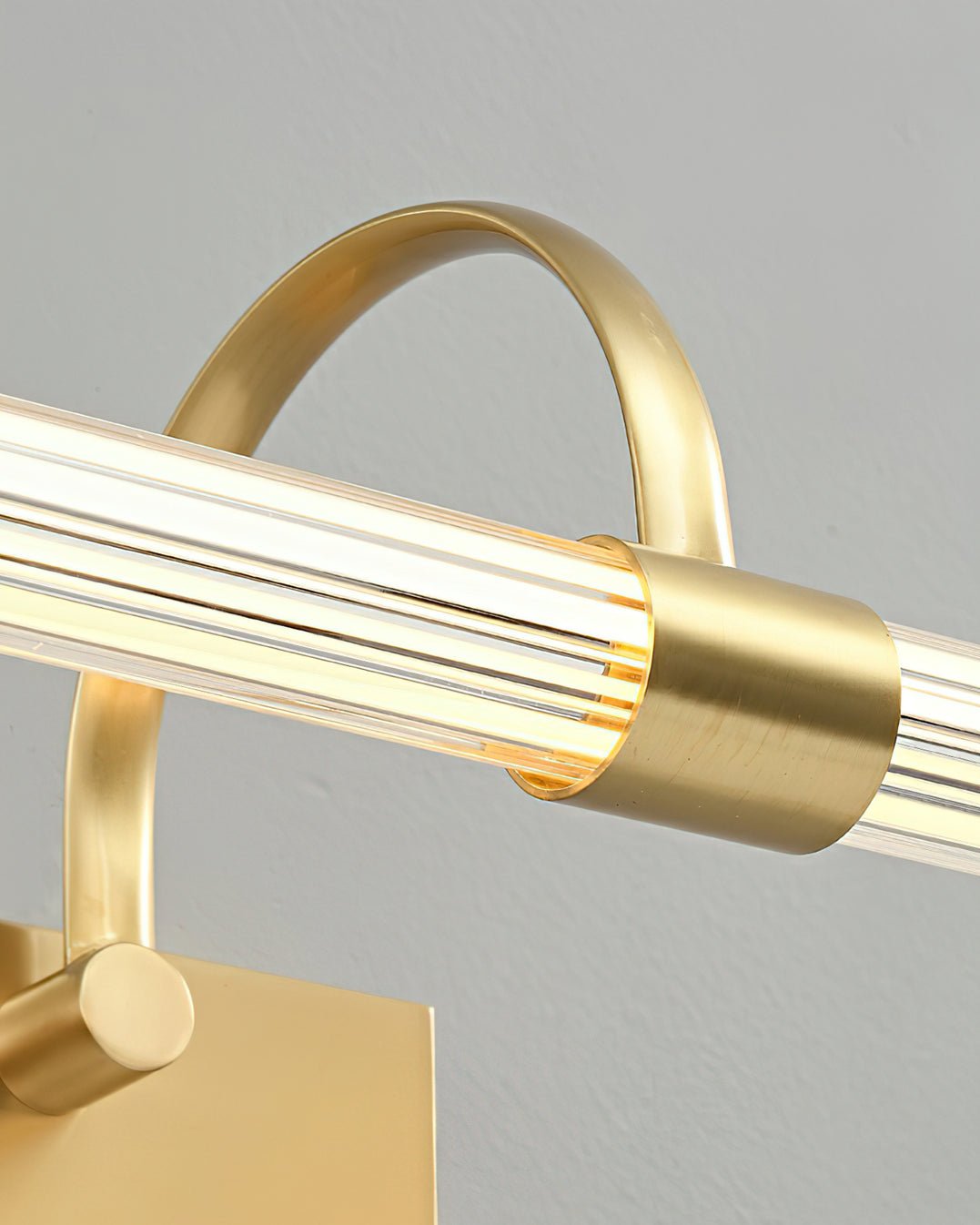 Beryl Modern Minimalist Brass Wall Light-Neutral Decor