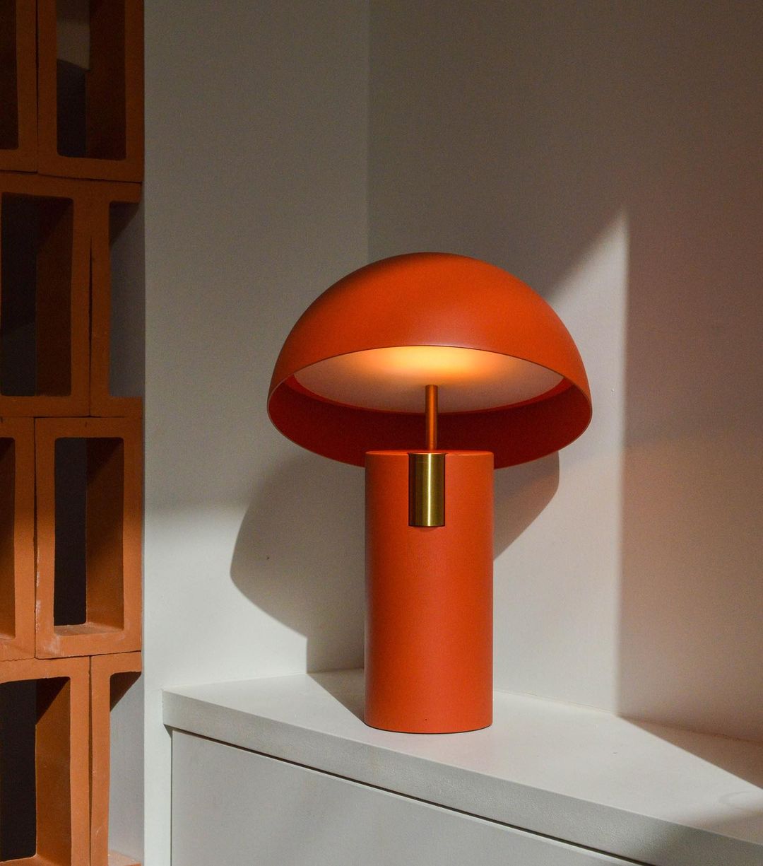 Veroca Steel Industrial Table Lamp-Neutral Decor