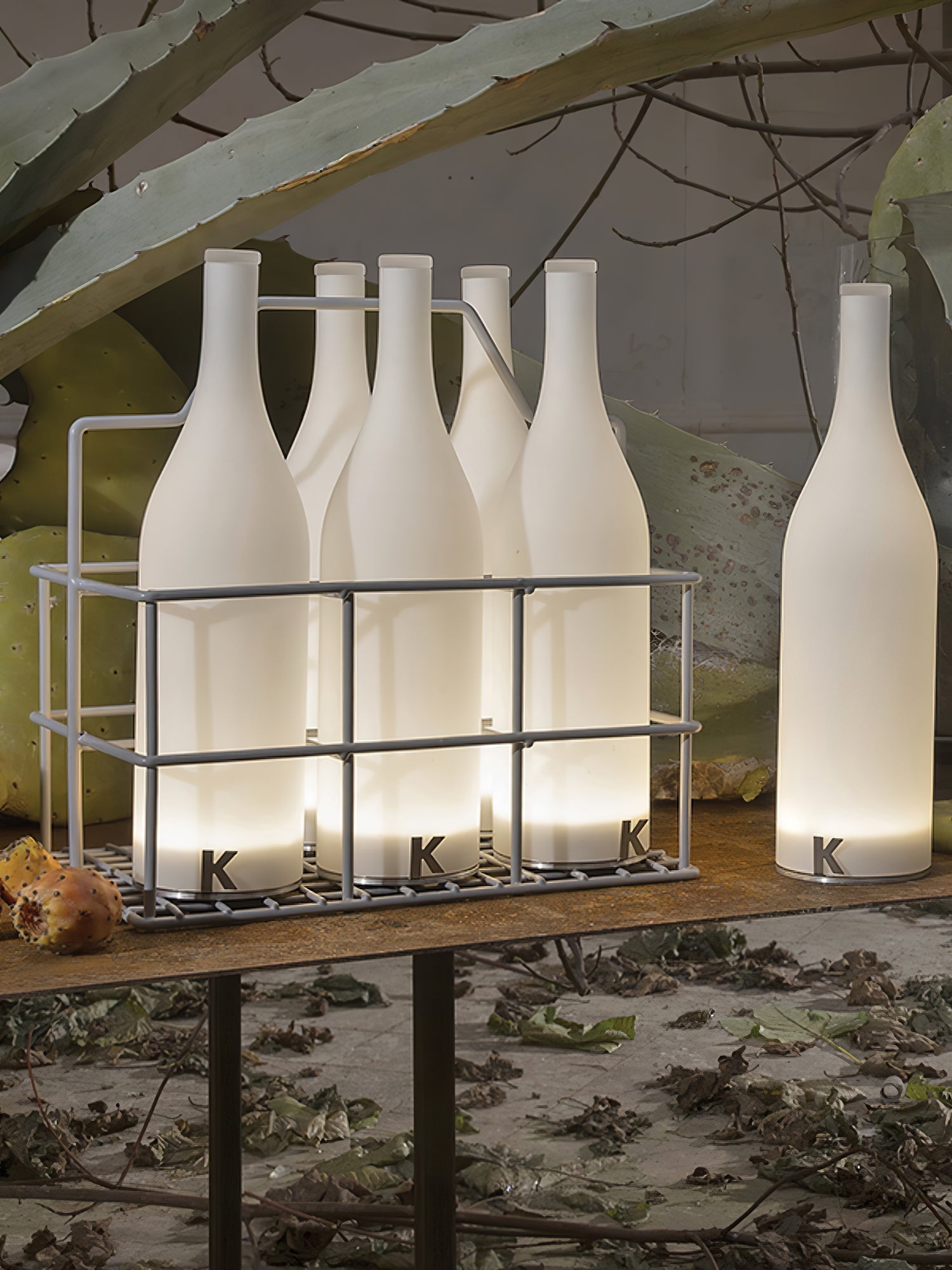 Vino Built-in Battery Table Lamp-Neutral Decor