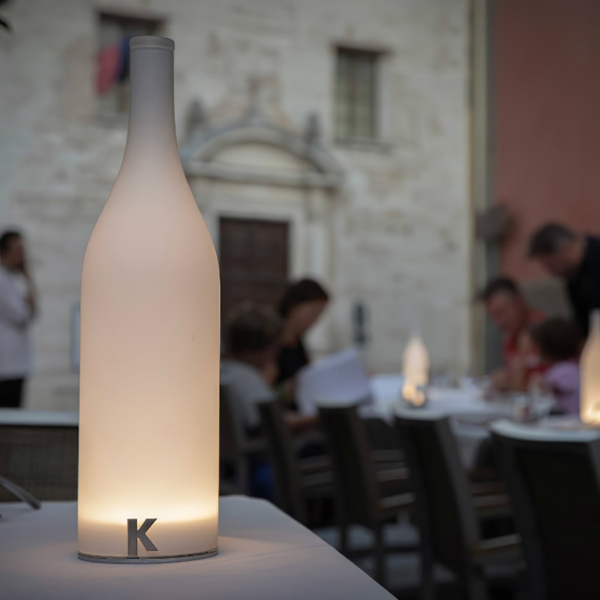 Vino Built-in Battery Table Lamp-Neutral Decor
