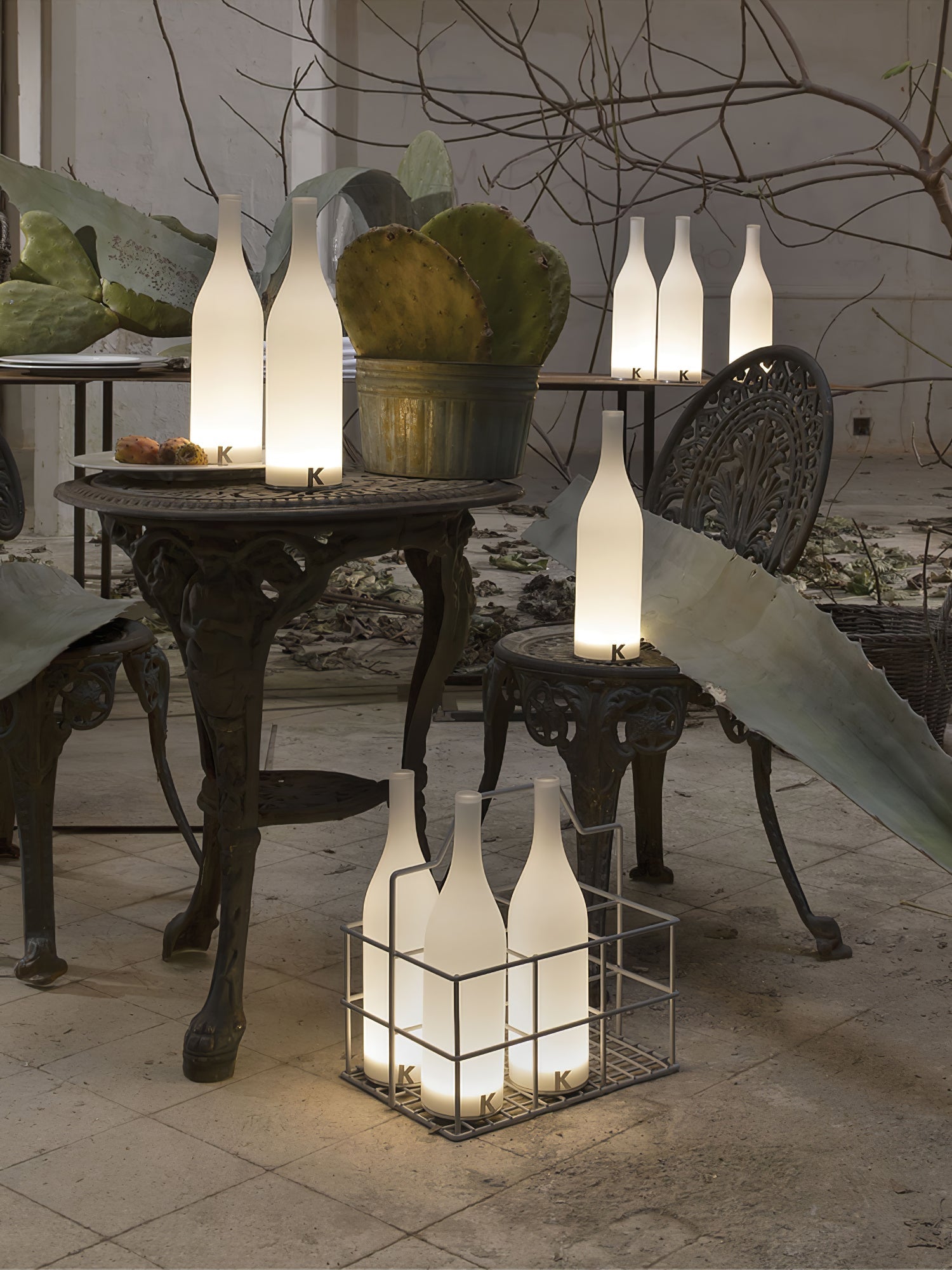 Vino Built-in Battery Table Lamp-Neutral Decor