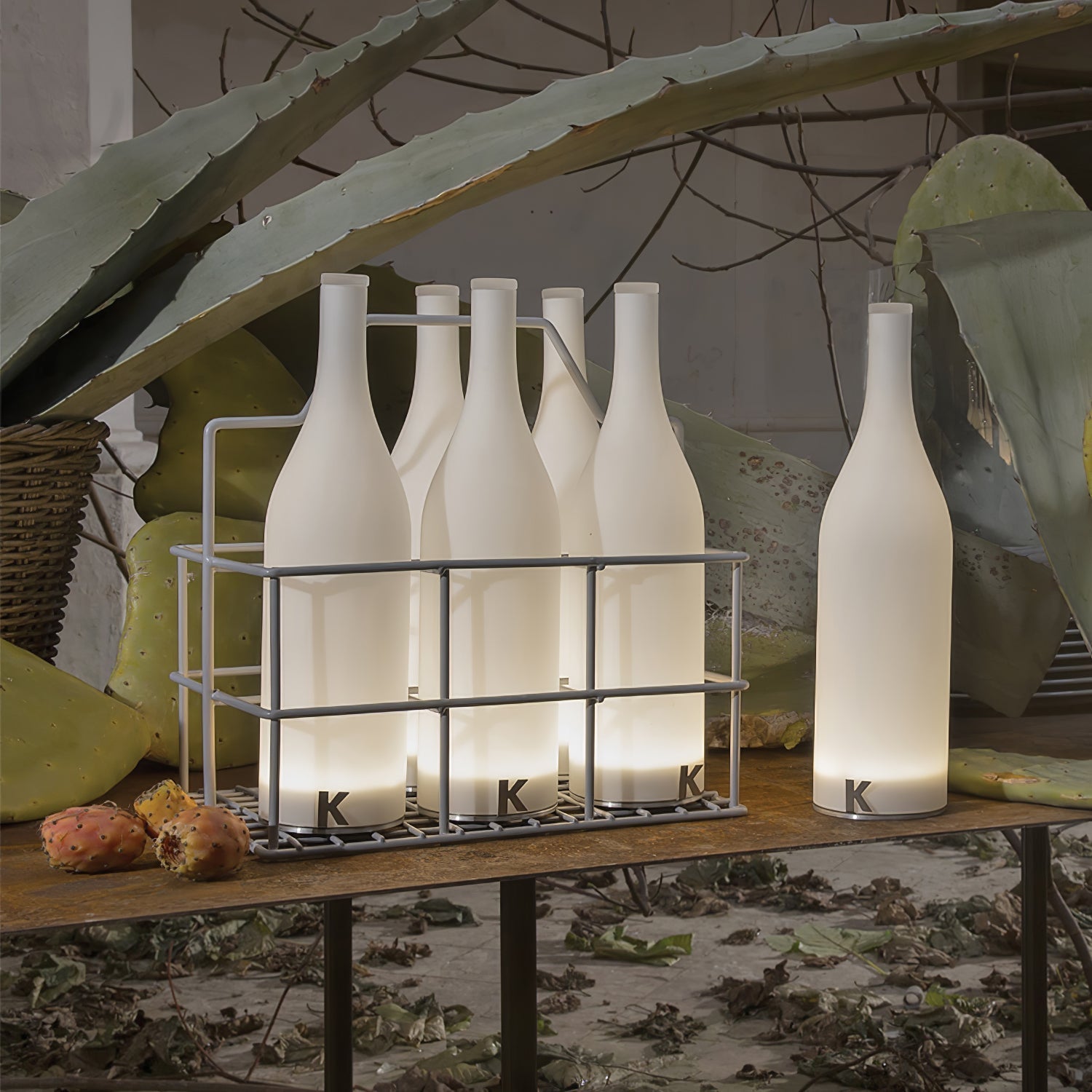 Vino Built-in Battery Table Lamp-Neutral Decor