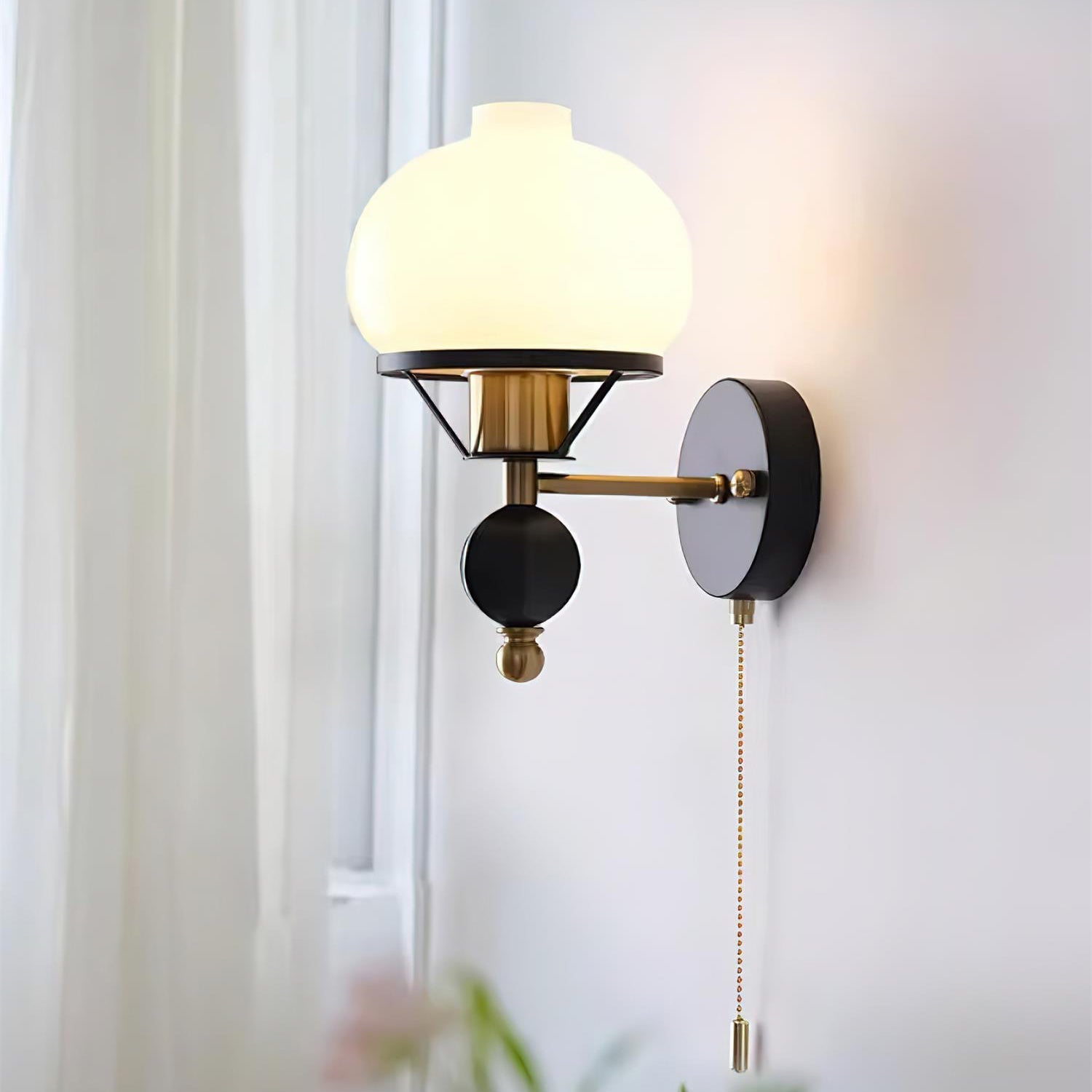 Orbitio Wall Light