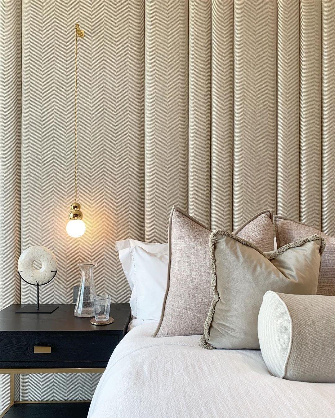 Bubbly Modern Glass Pendant Light-Neutral Decor