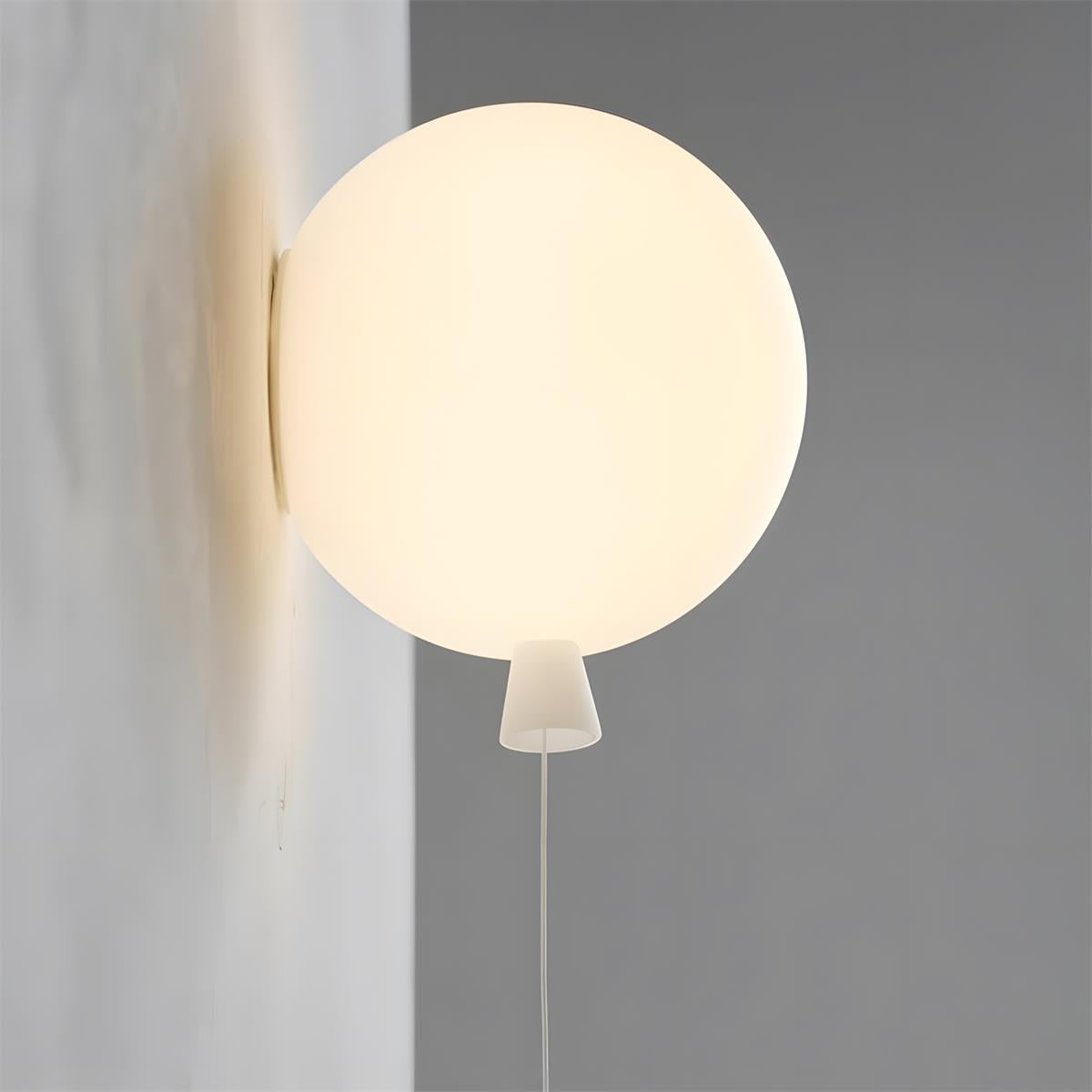 Mina Wall Lamp