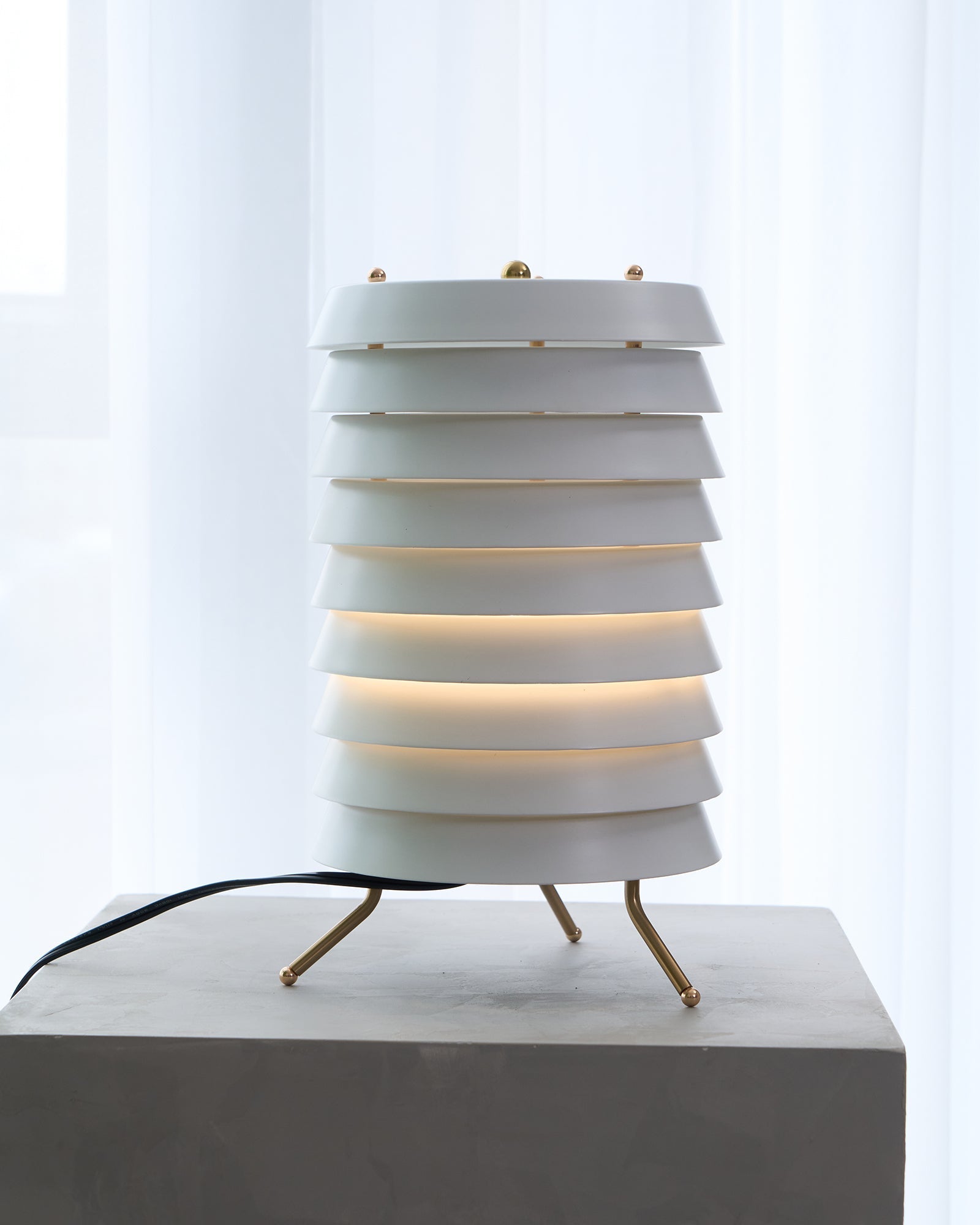 Kora Lattice Scandinavian Table Lamp-Neutral Decor