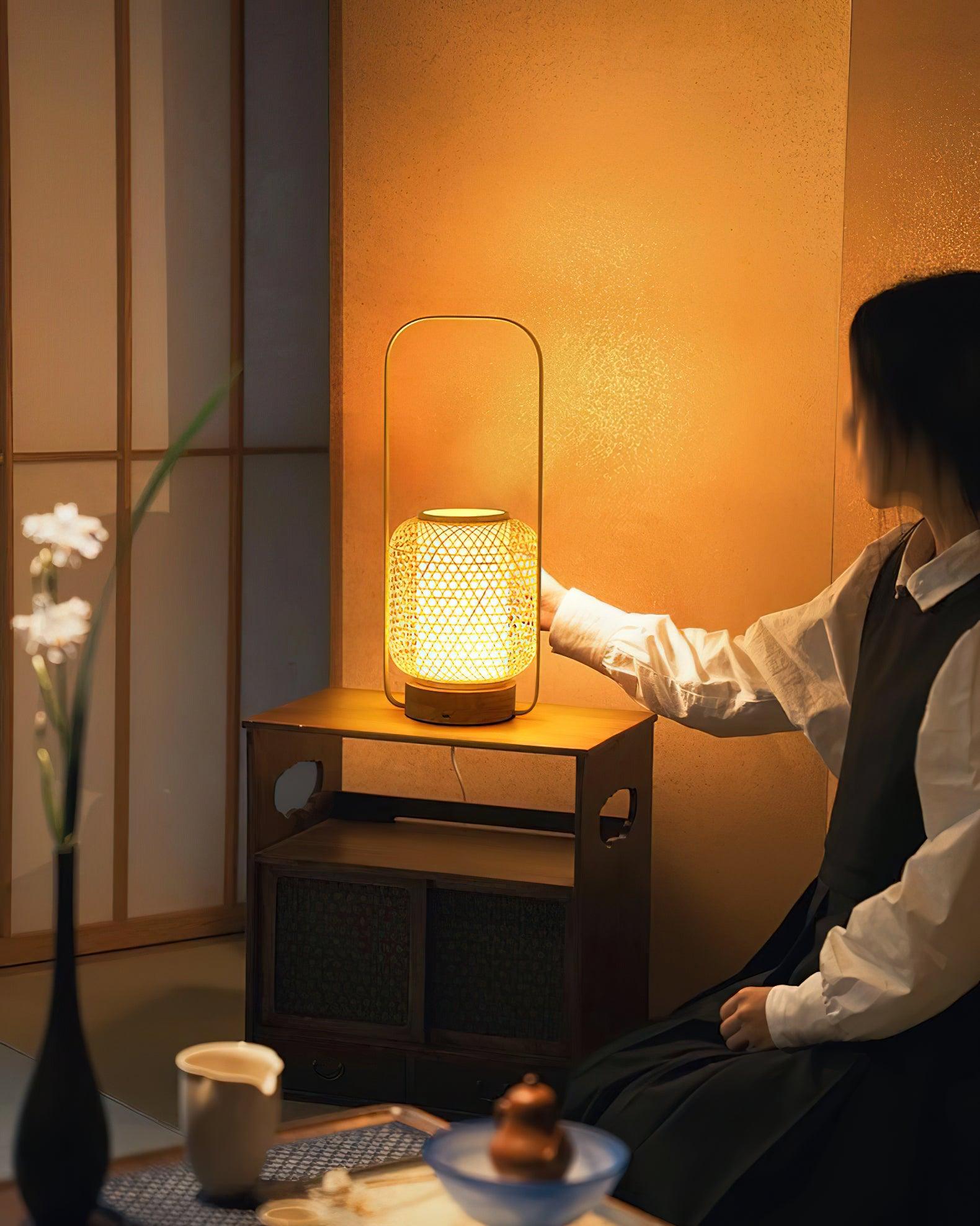 Orbituse Wooden Retro Table Lamp-Neutral Decor