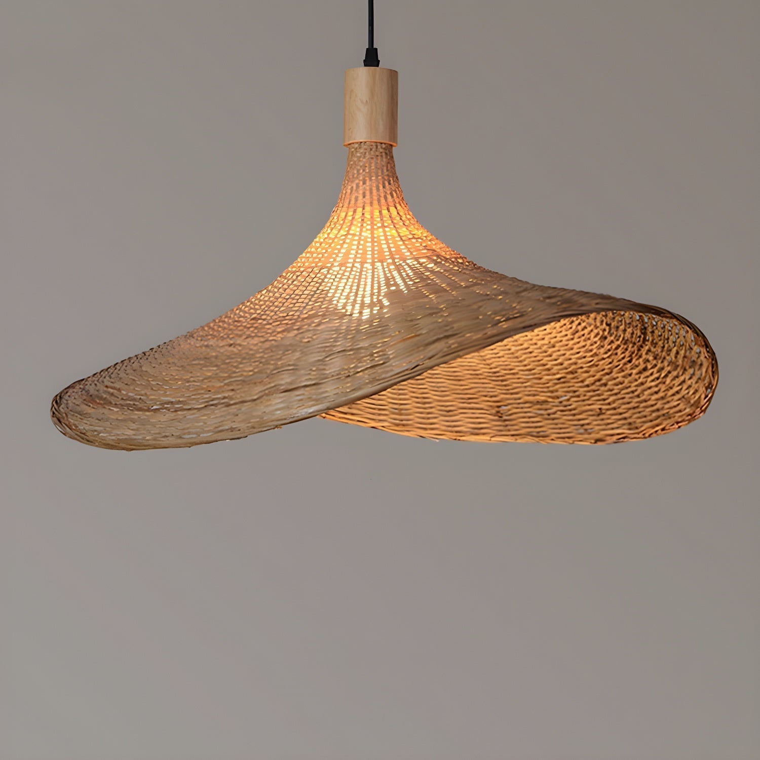 Marona Rattan Vintage Pendant Light-Neutral Decor