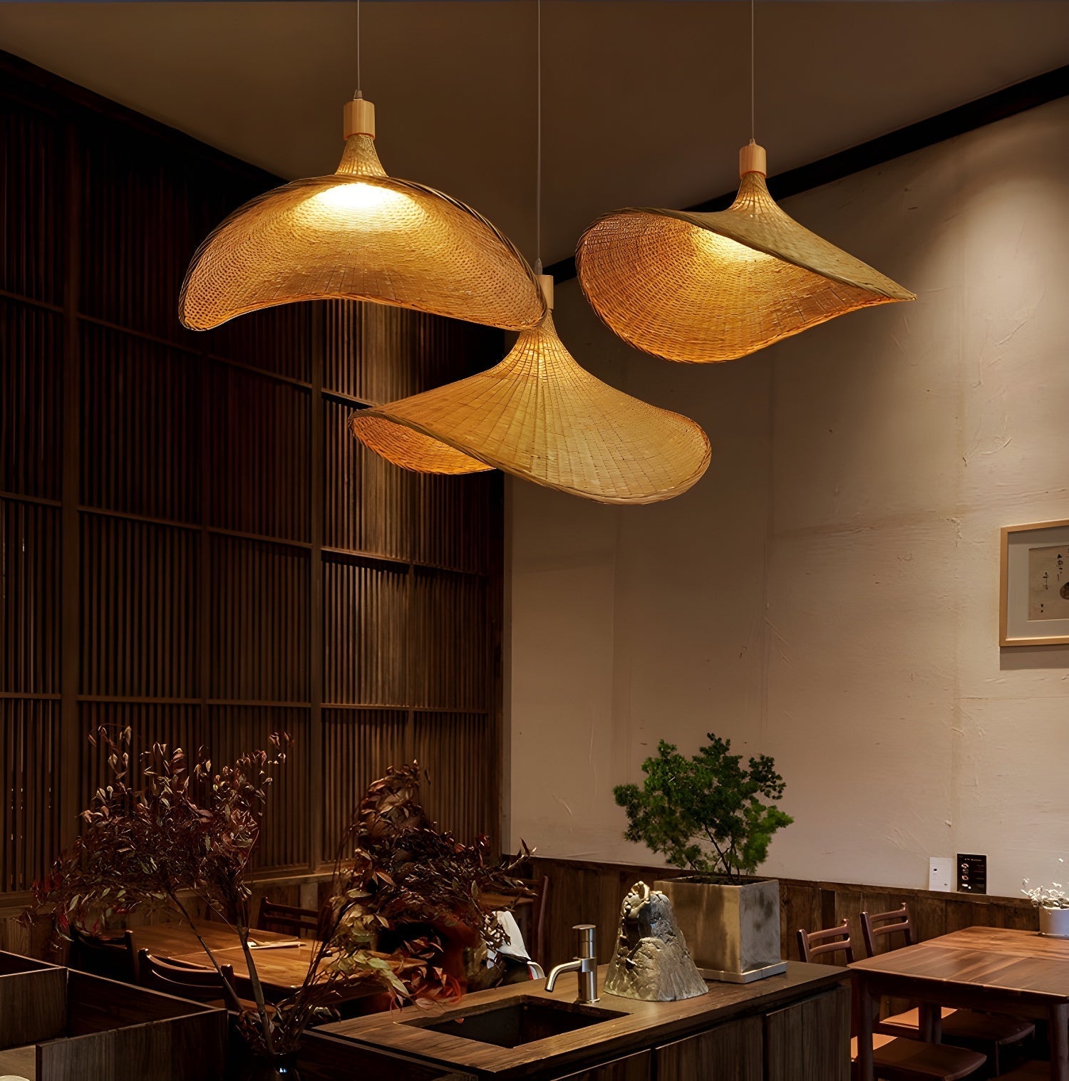 Marona Rattan Vintage Pendant Light-Neutral Decor