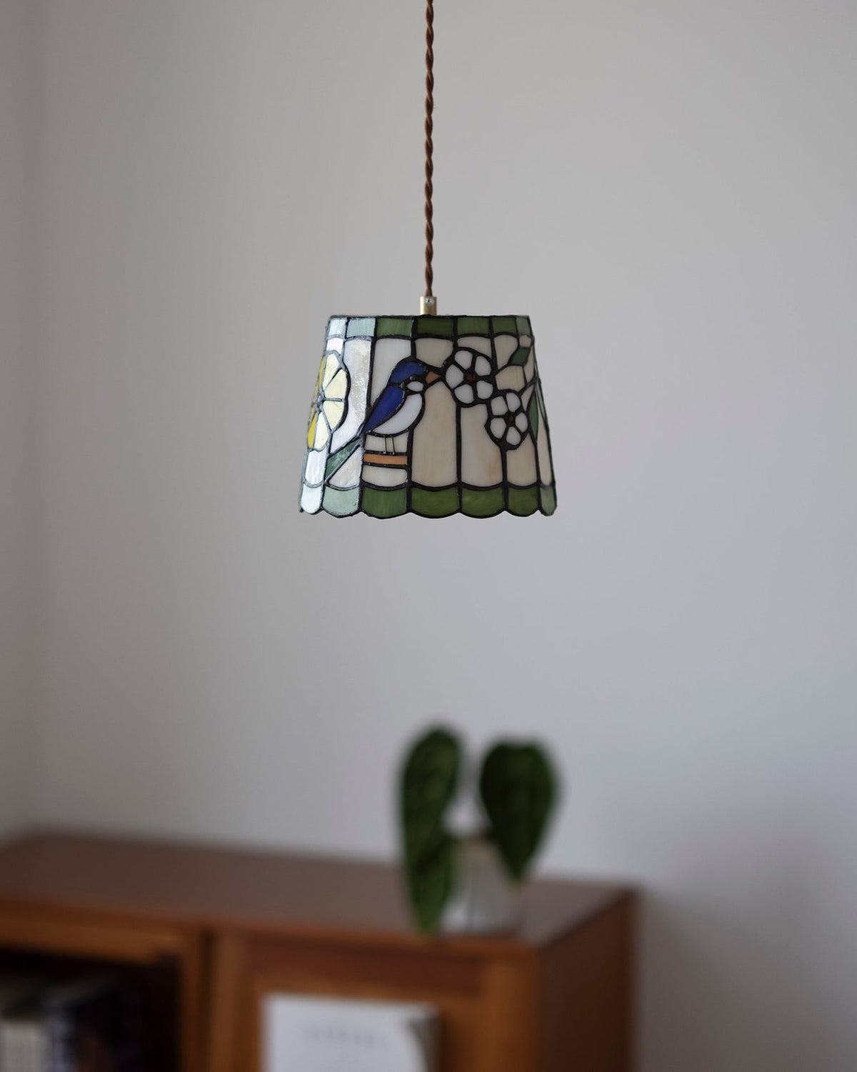 Eirelia Glass Pendant Light