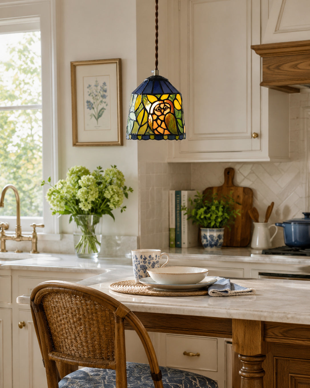 Eirelia Glass Pendant Light
