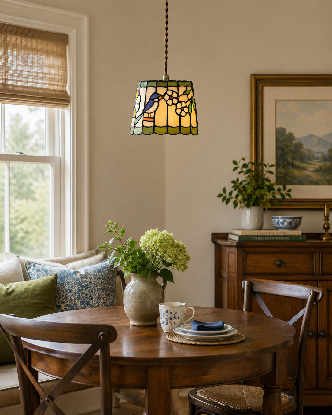 Eirelia Glass Pendant Light