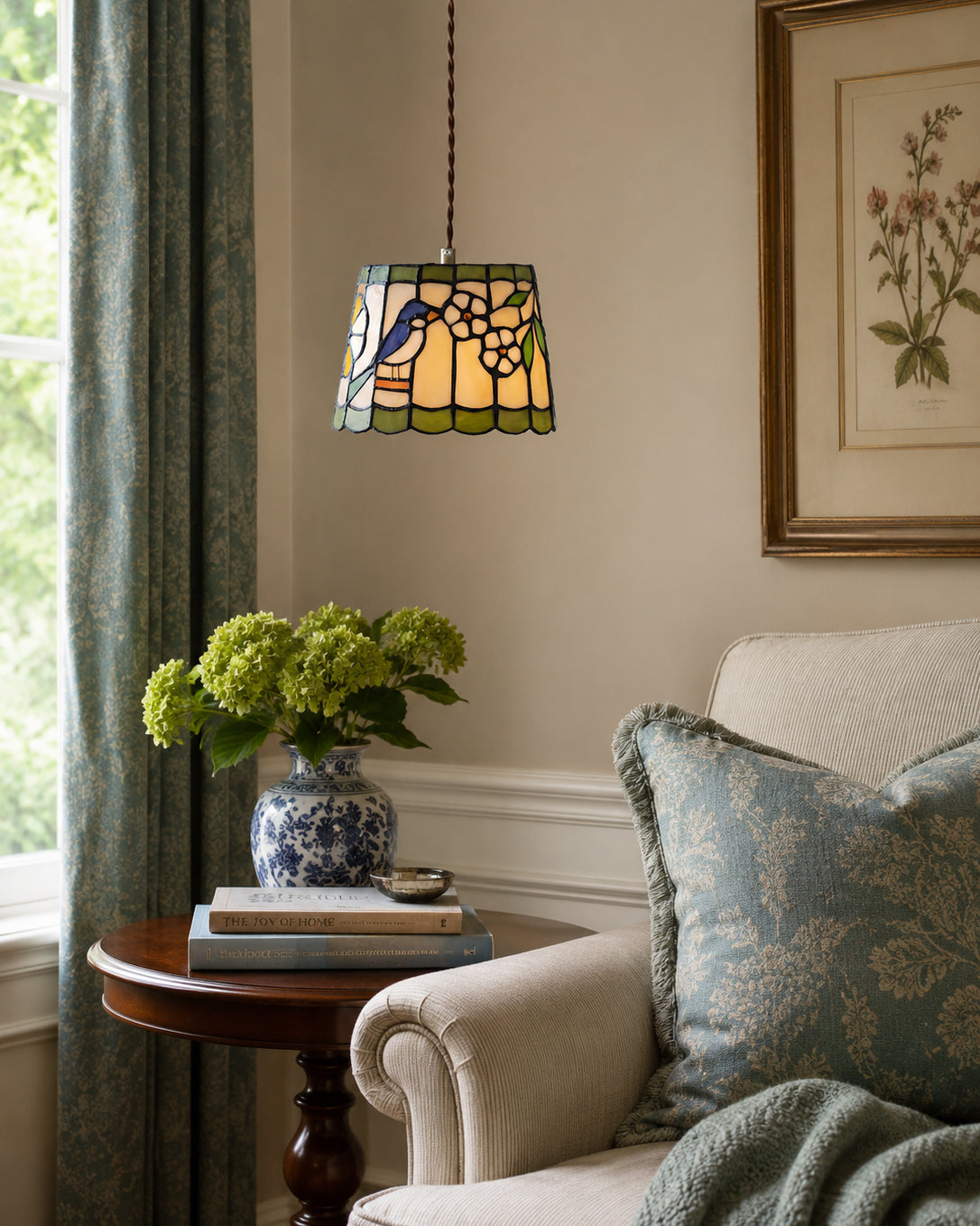 Eirelia Glass Pendant Light
