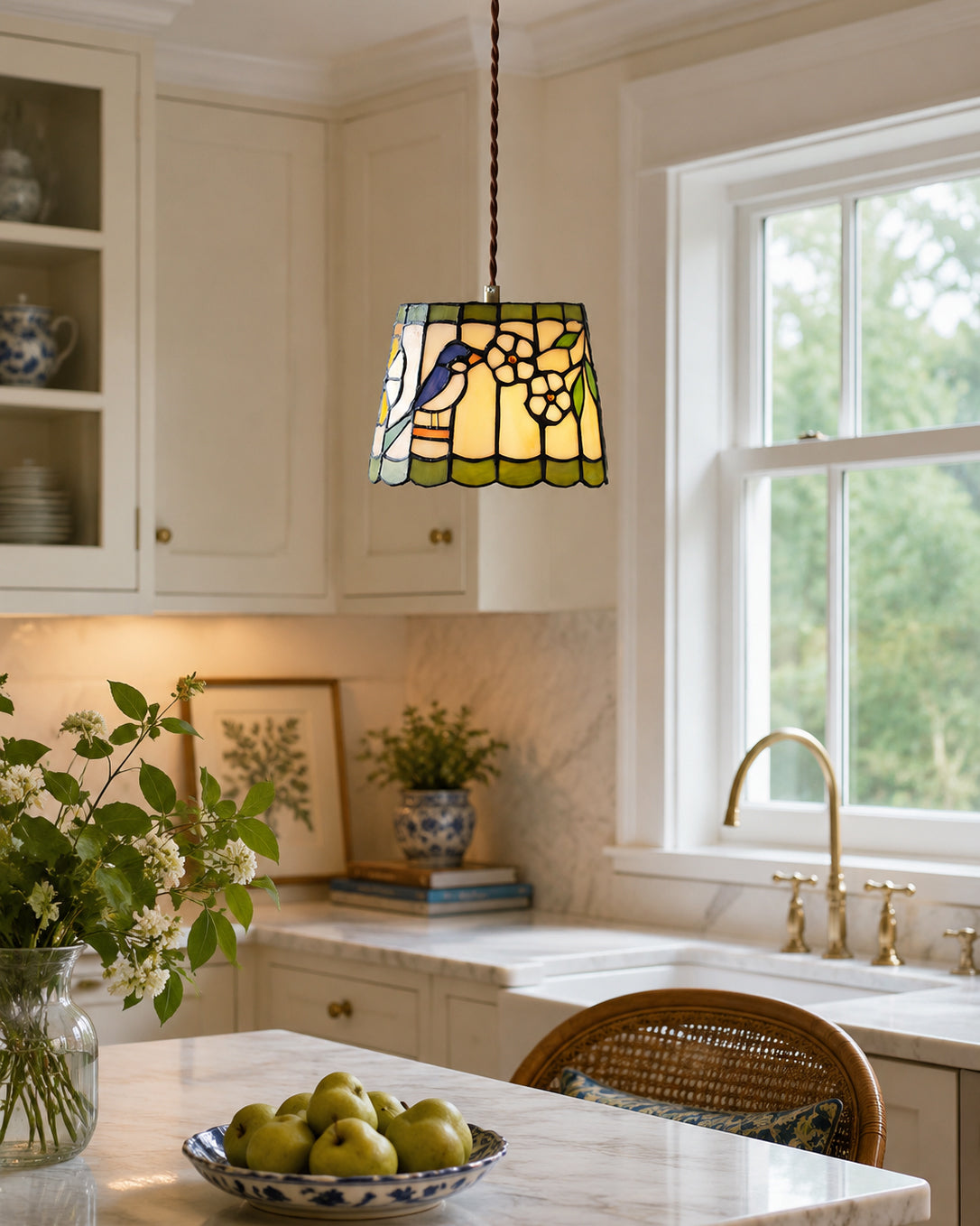 Eirelia Glass Pendant Light