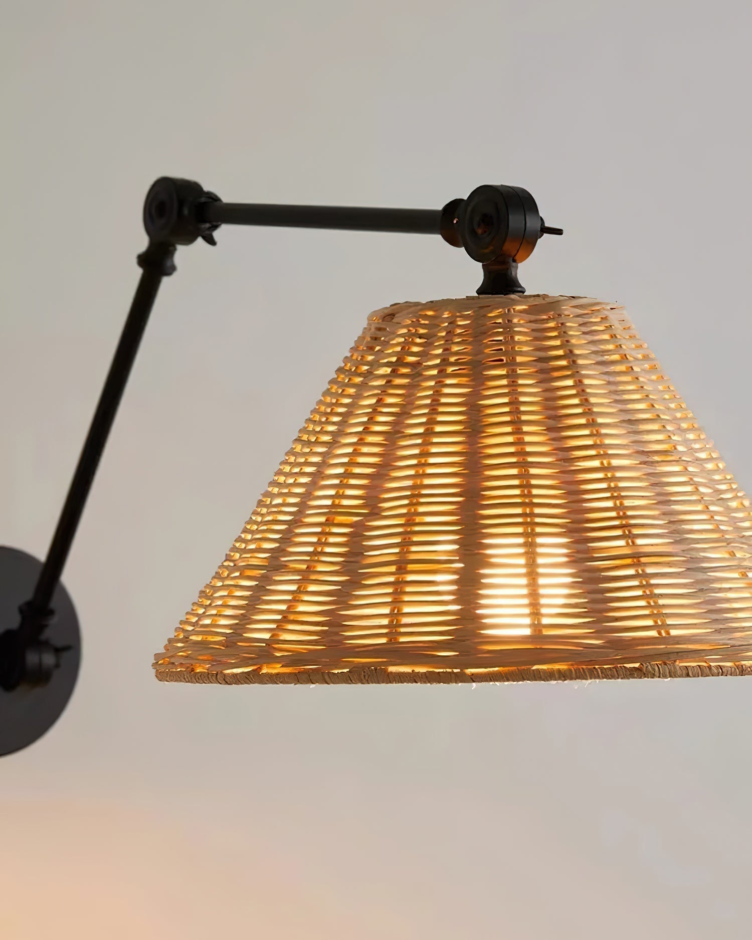 Alden Wall Lamp