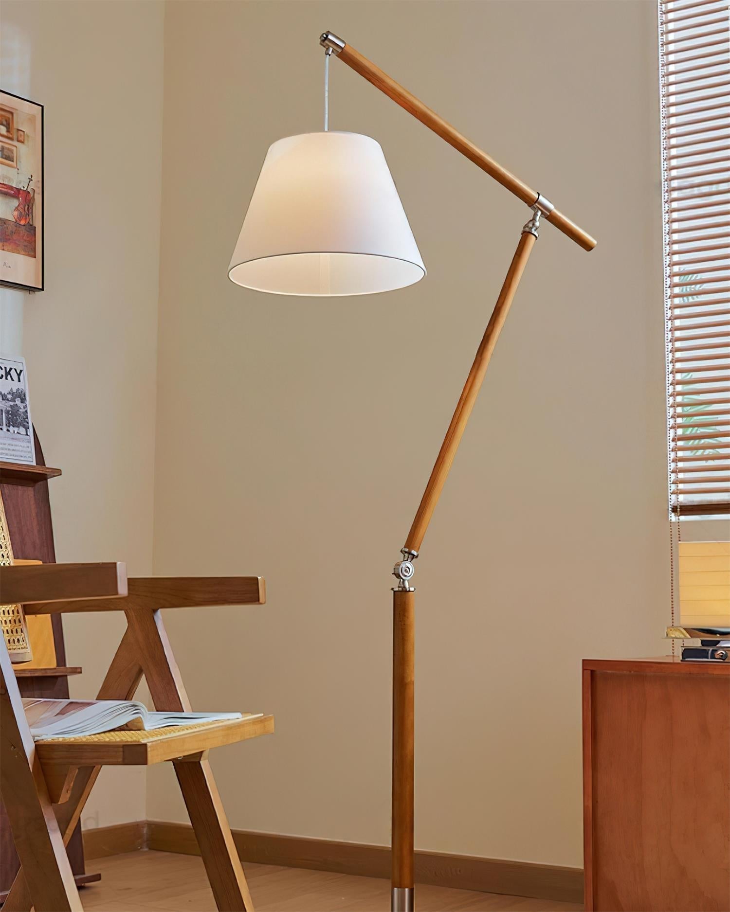 Lorien Floor Lamp