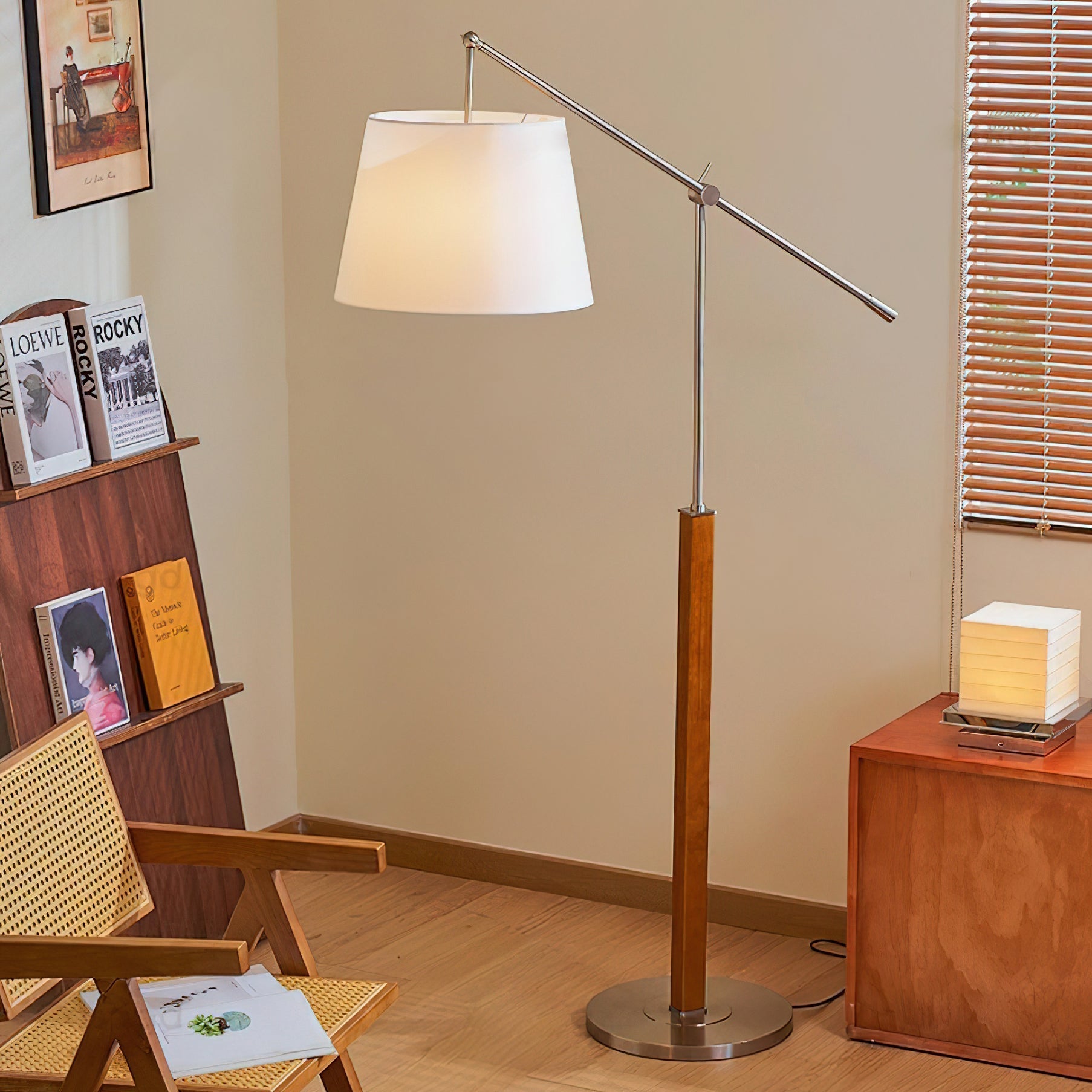 Lorien Floor Lamp