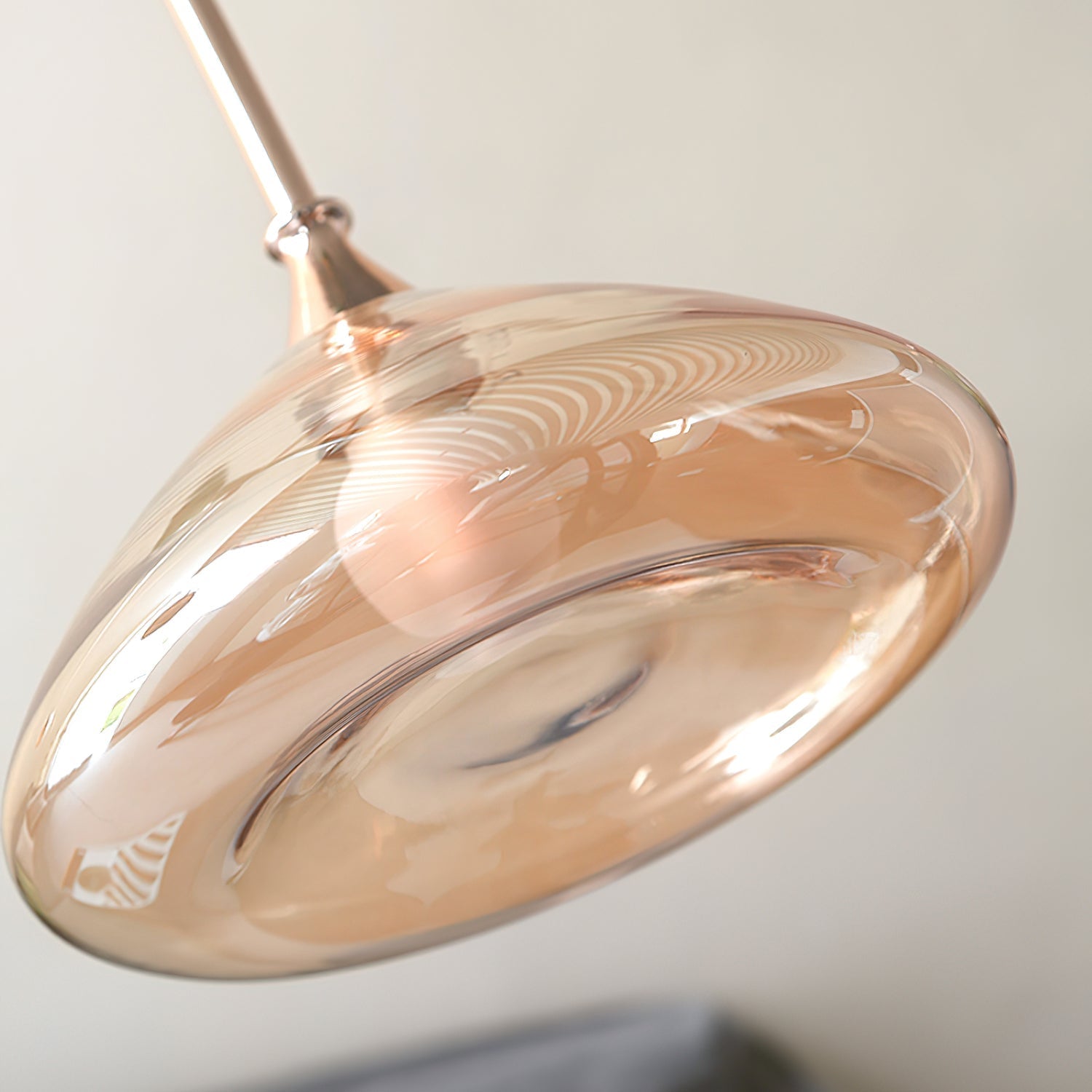 Lustra Chandelier Green Sci-Fi Elegant-Neutral Decor