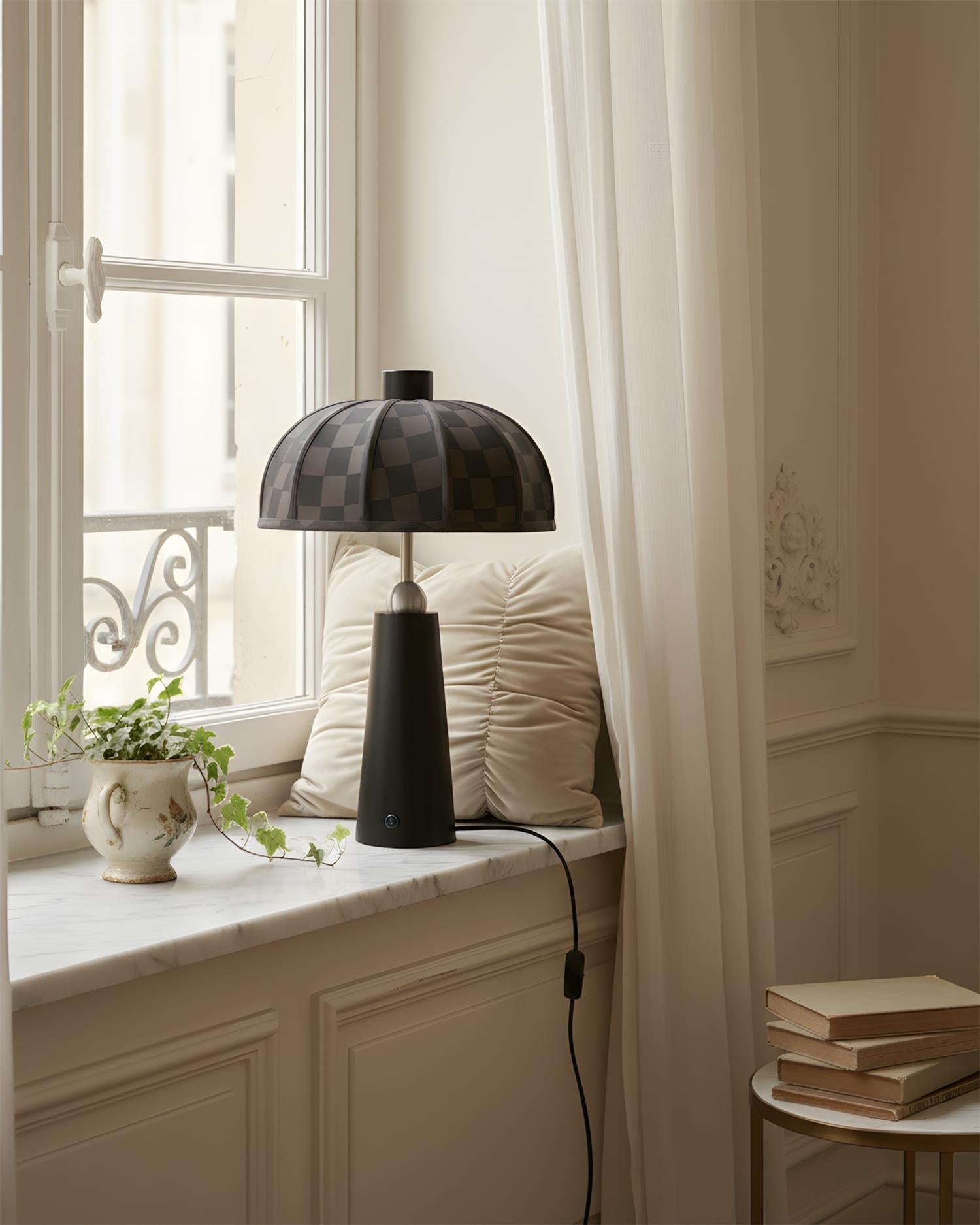 Dorian Table Lamp