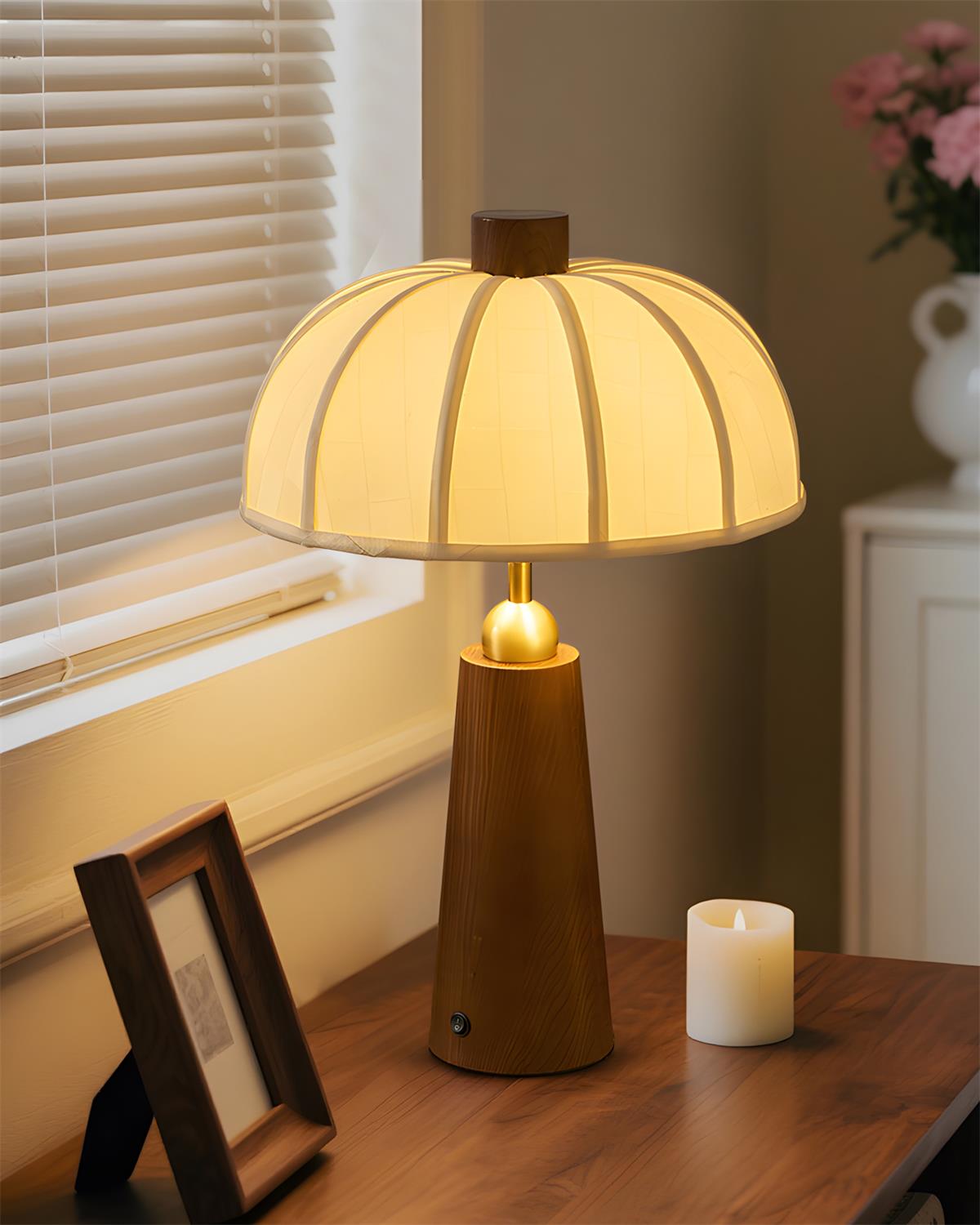 Dorian Table Lamp