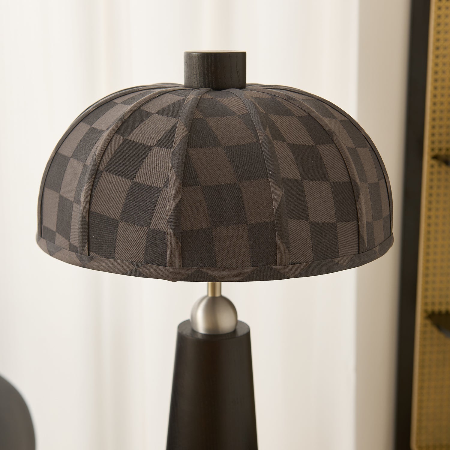 Dorian Table Lamp