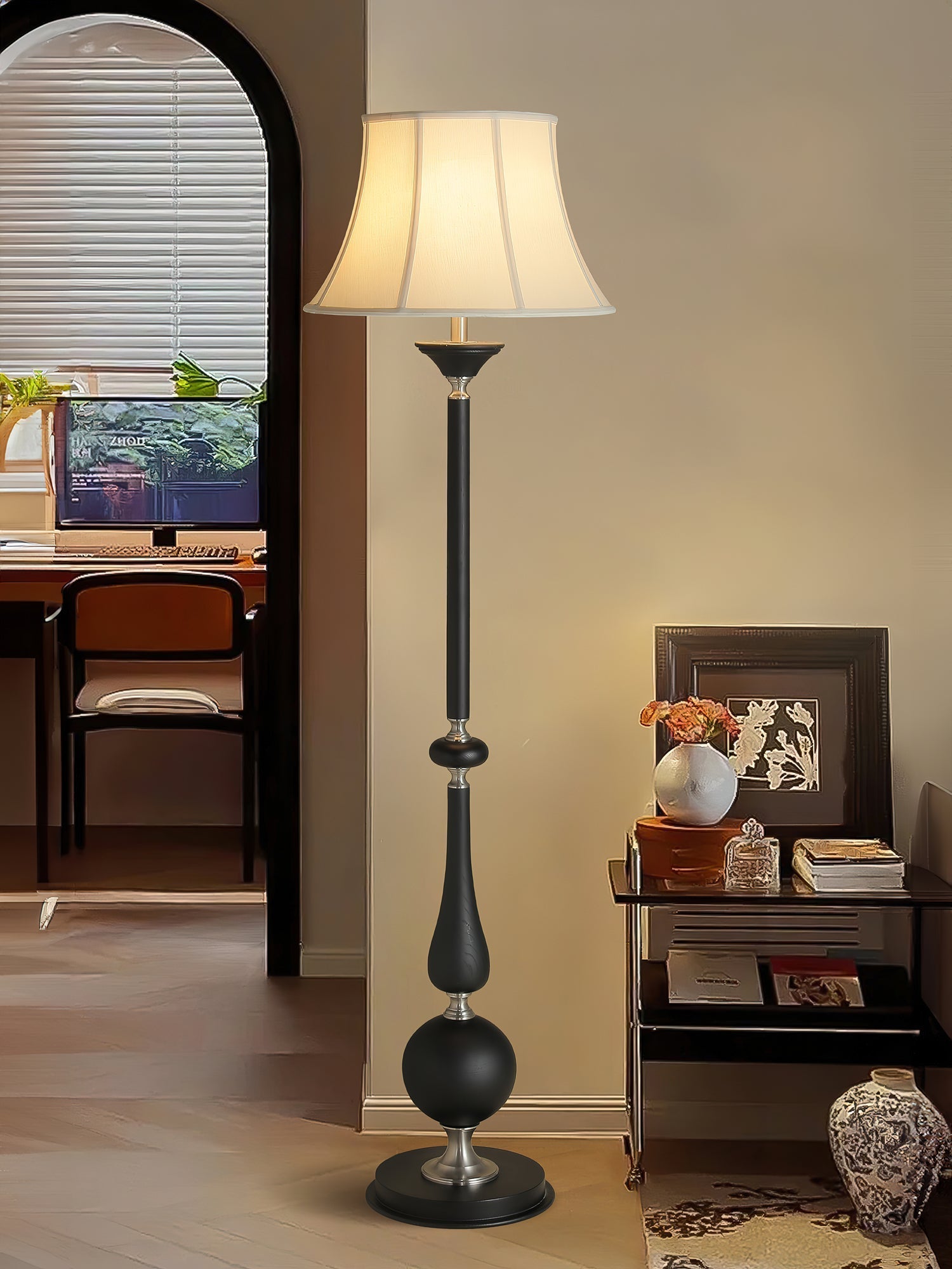 Primo Classic Floor Lamp-Neutral Decor