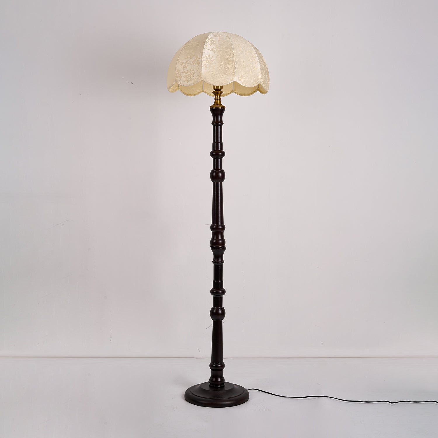Maverick Vintage Wood Floor Light-Neutral Decor