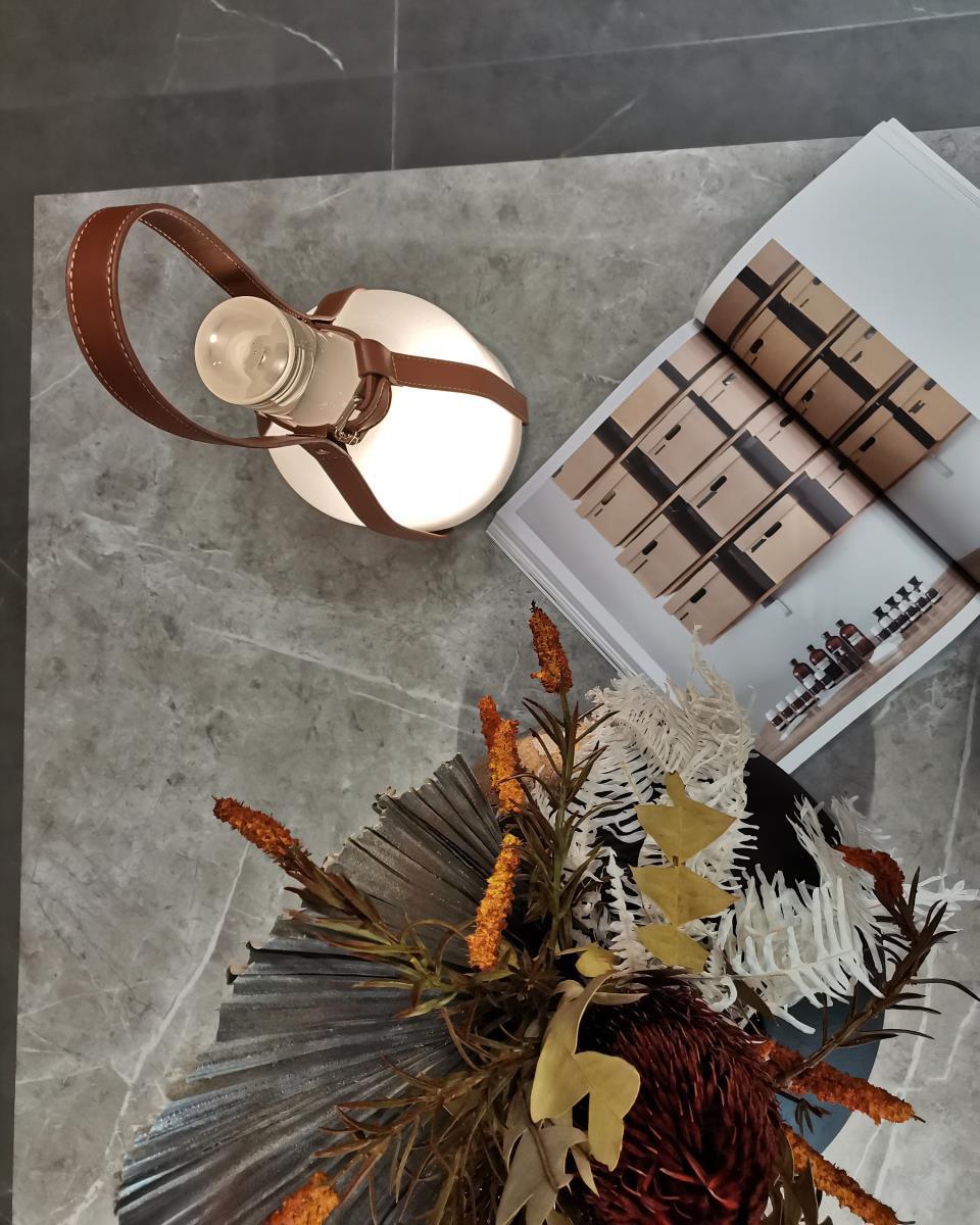 Ales Leather Vintage Table Lamp-Neutral Decor