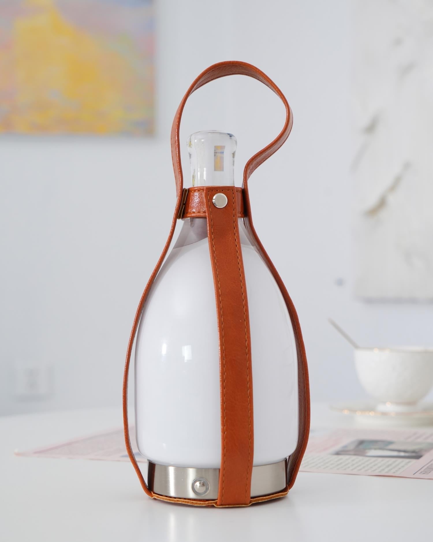 Ales Leather Vintage Table Lamp-Neutral Decor