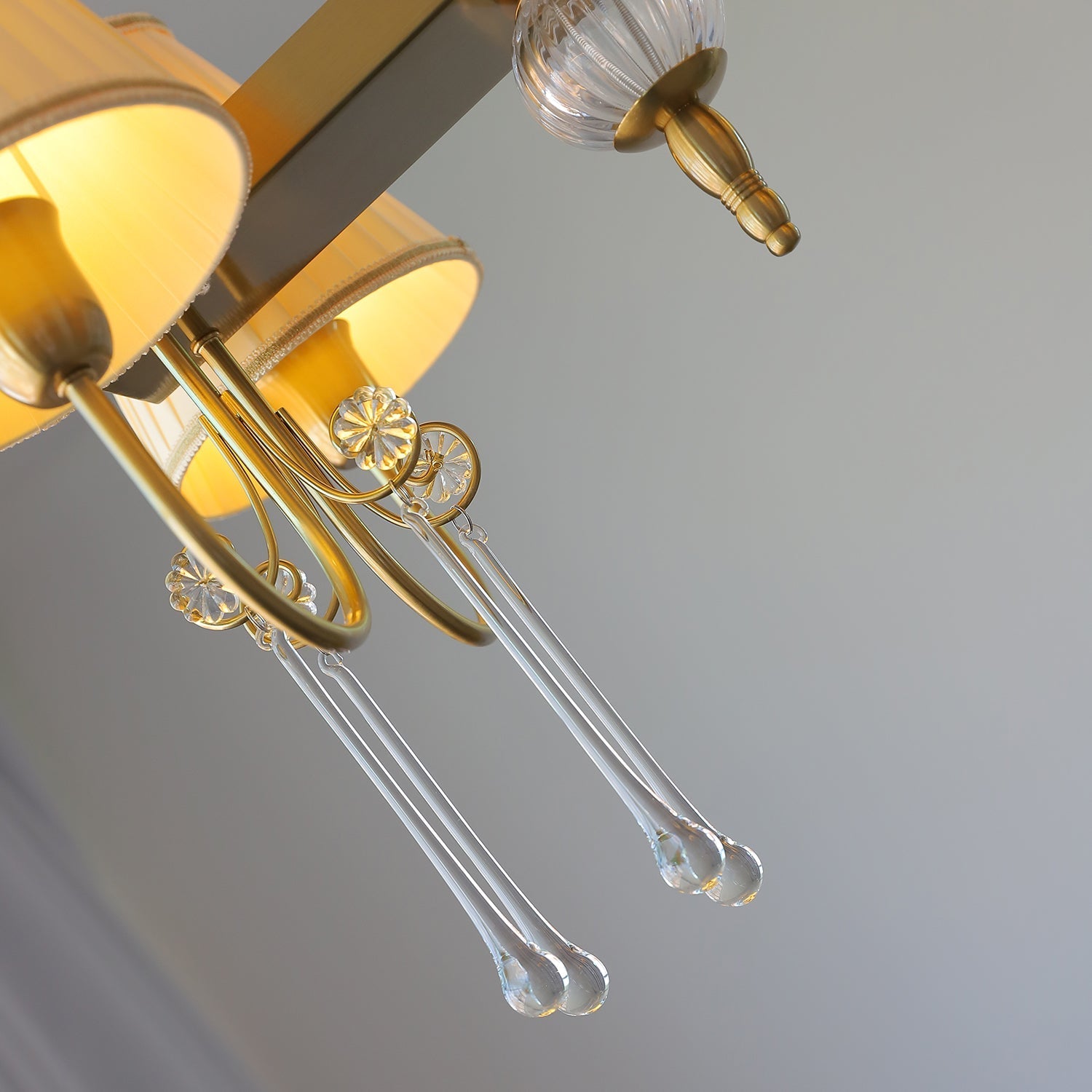 Mondia Chandelier