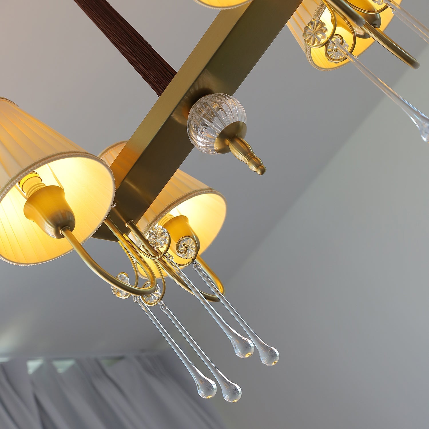 Mondia Chandelier