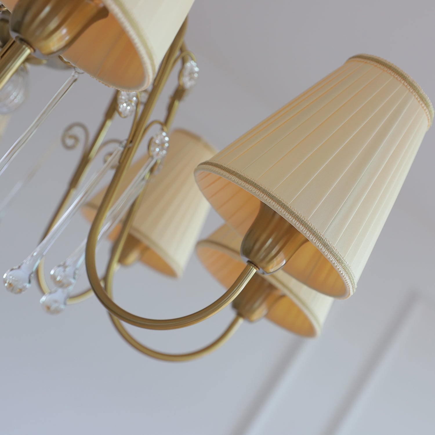 Mondia Chandelier