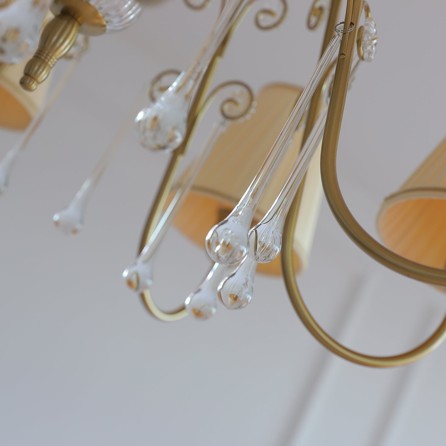 Mondia Chandelier