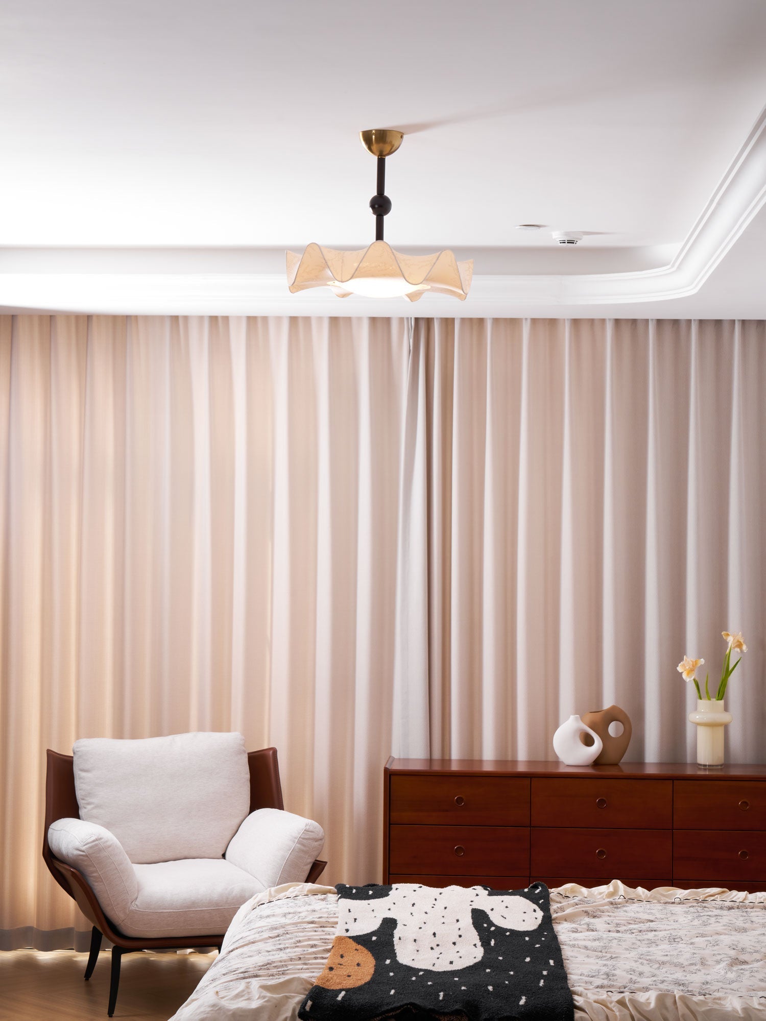 Avlorus Traditional Premium Elegance Wood Fabric Ceiling Light-Neutral Decor