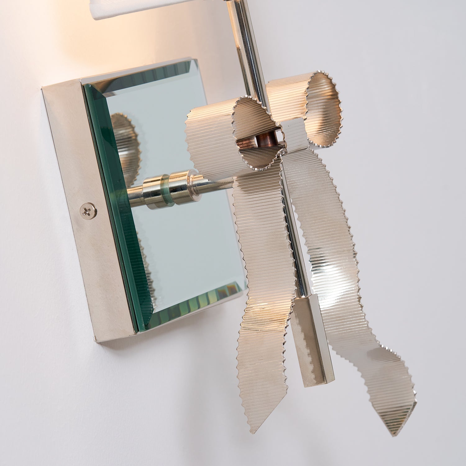 Veskin Bow Wall Sconce-Neutral Decor