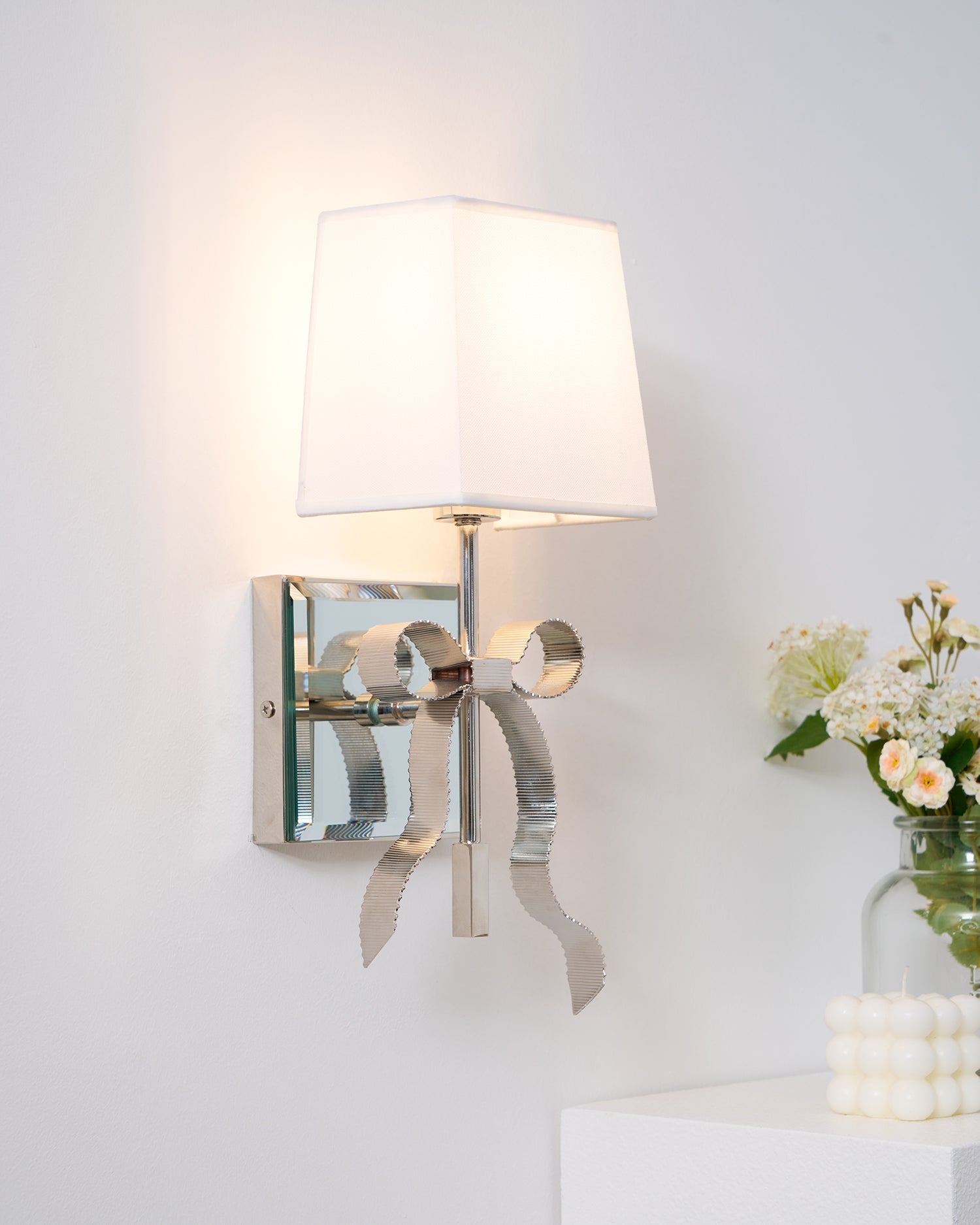 Veskin Bow Wall Sconce-Neutral Decor