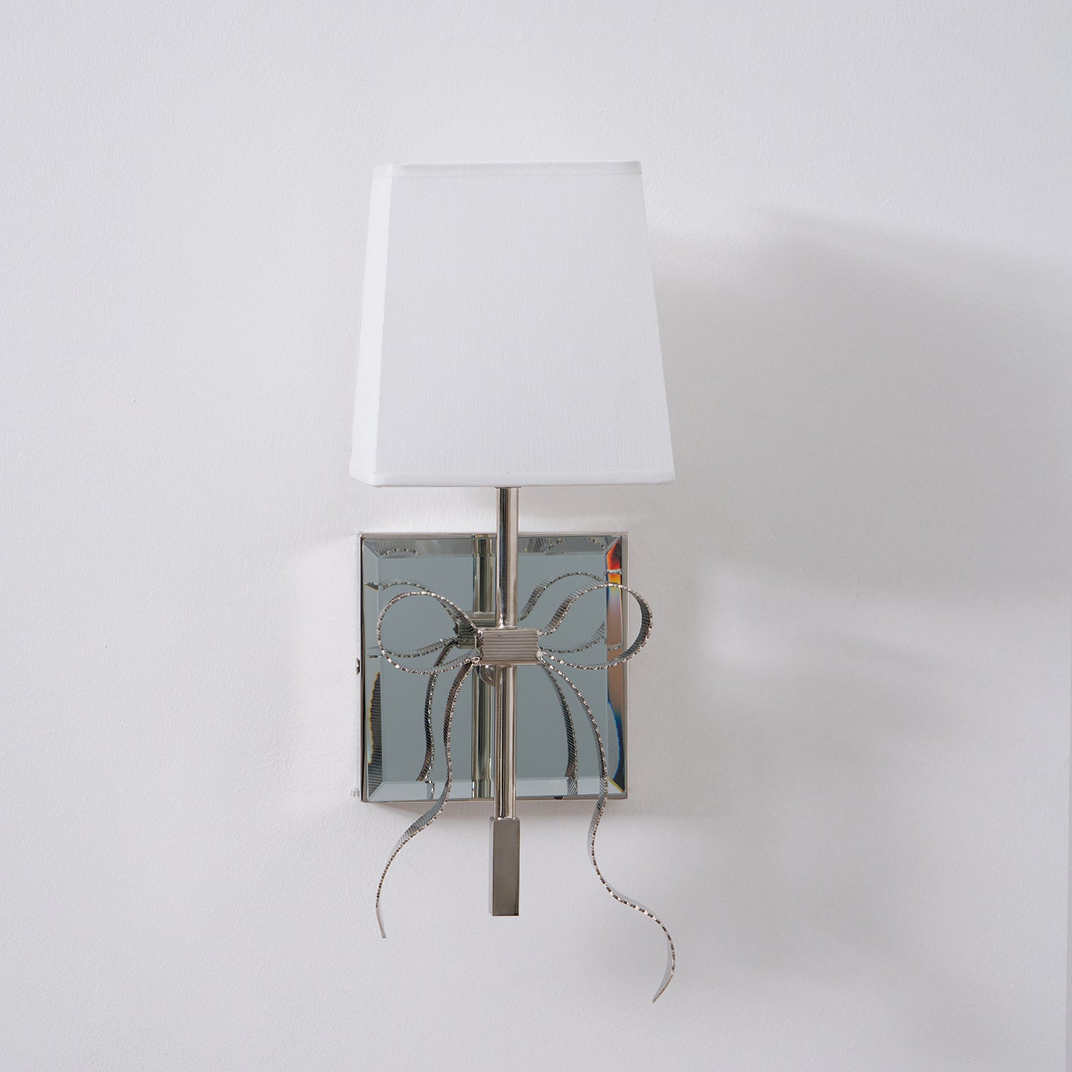 Veskin Bow Wall Sconce-Neutral Decor
