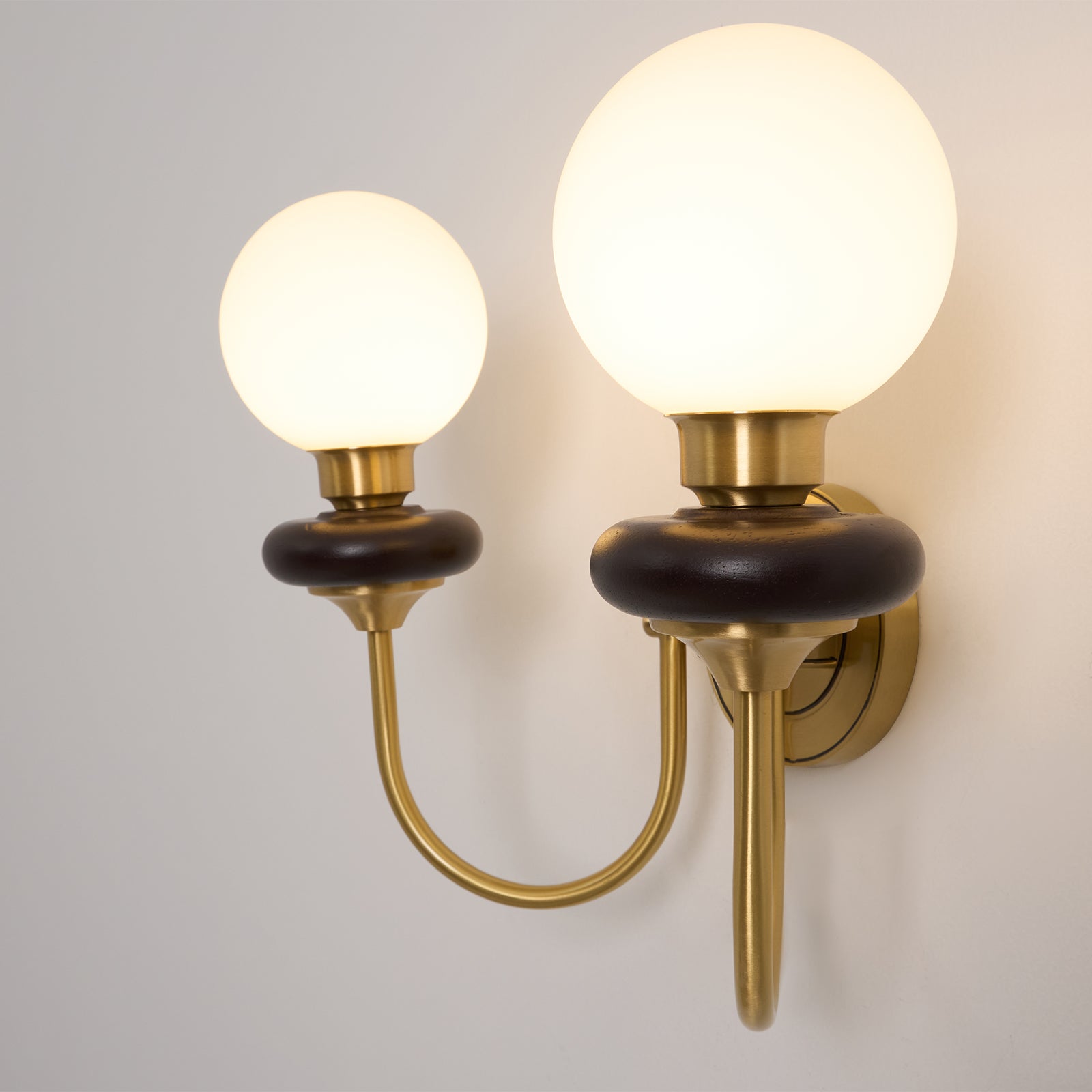 Kiroxen Wall Lamp Premium Nordic Art Walnut Glass-Neutral Decor