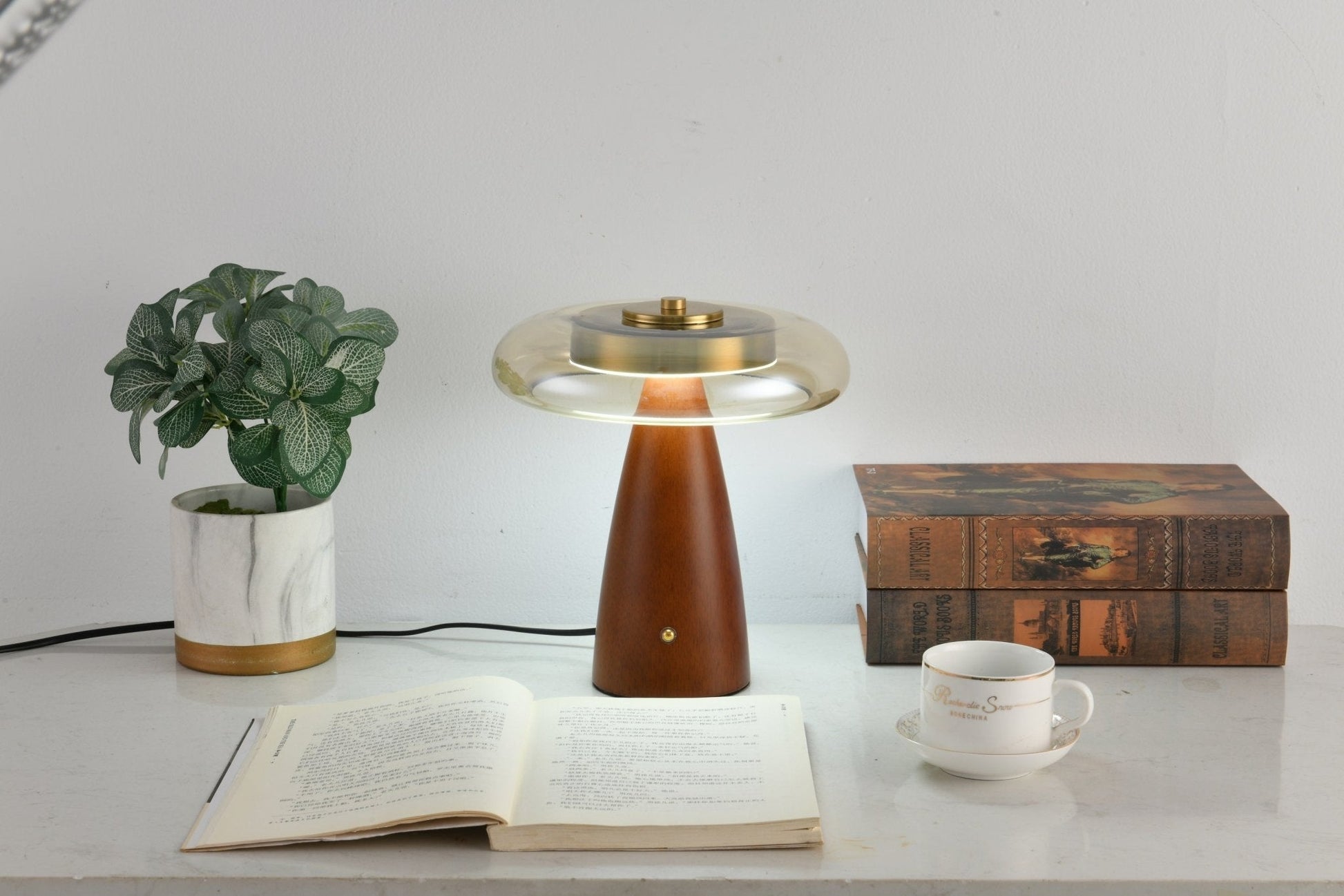 Mushroom Retro Glass Table Lamp-Neutral Decor
