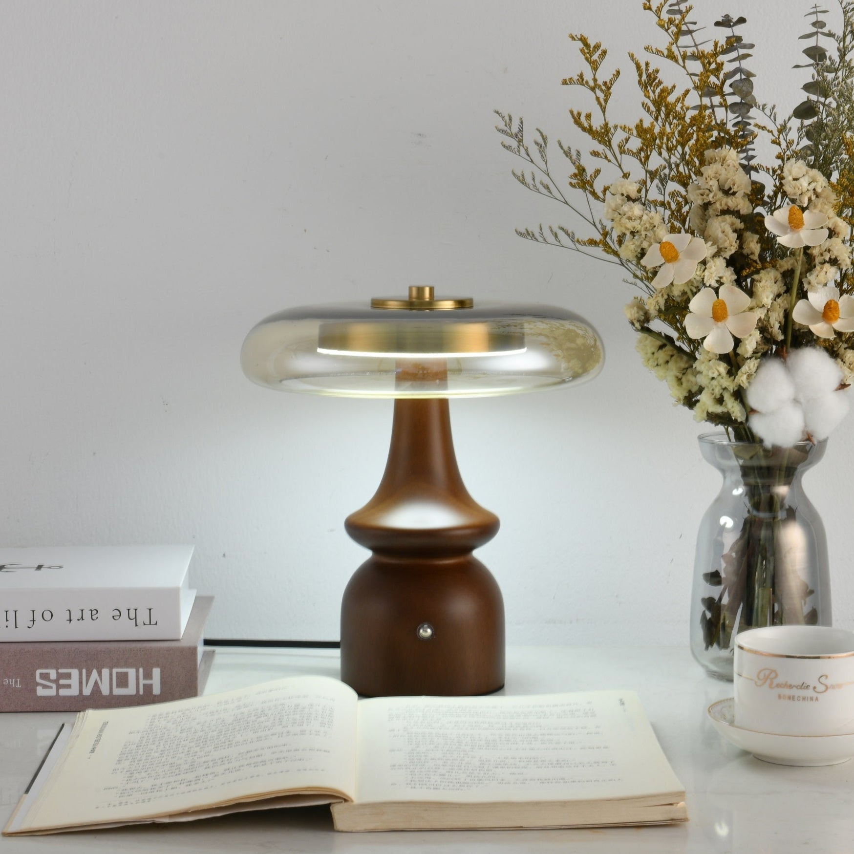 Mushroom Retro Glass Table Lamp-Neutral Decor