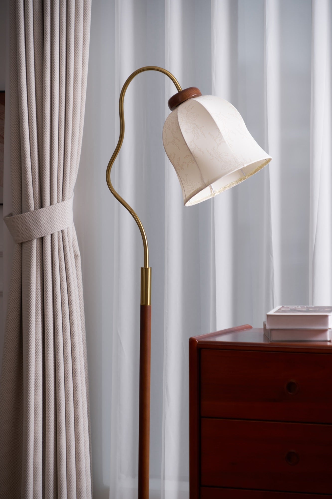 Elysia Classic Wood Floor Lamp-Neutral Decor