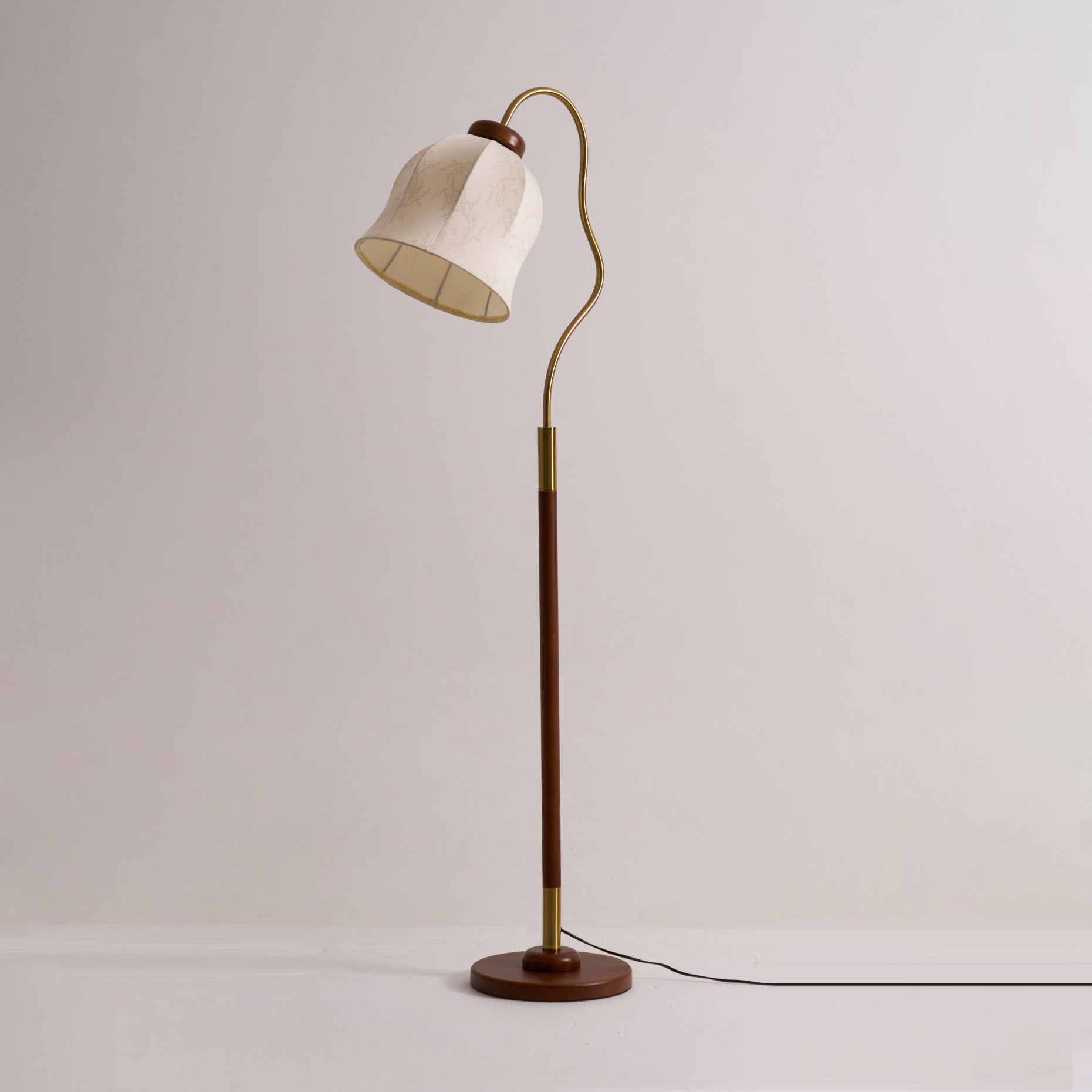 Elysia Classic Wood Floor Lamp-Neutral Decor