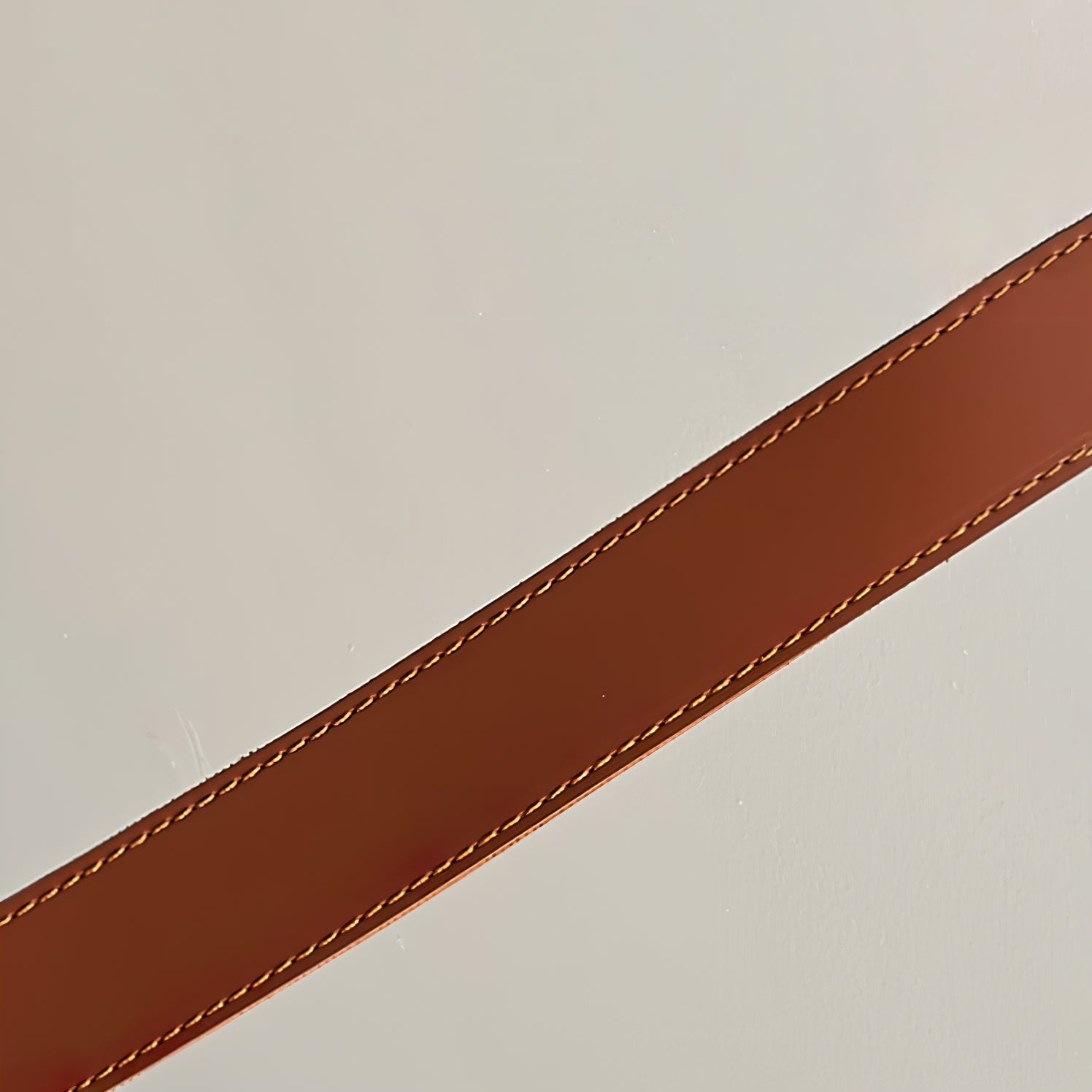 Dixu Pendant Lamp Leather LED Belt-Neutral Decor