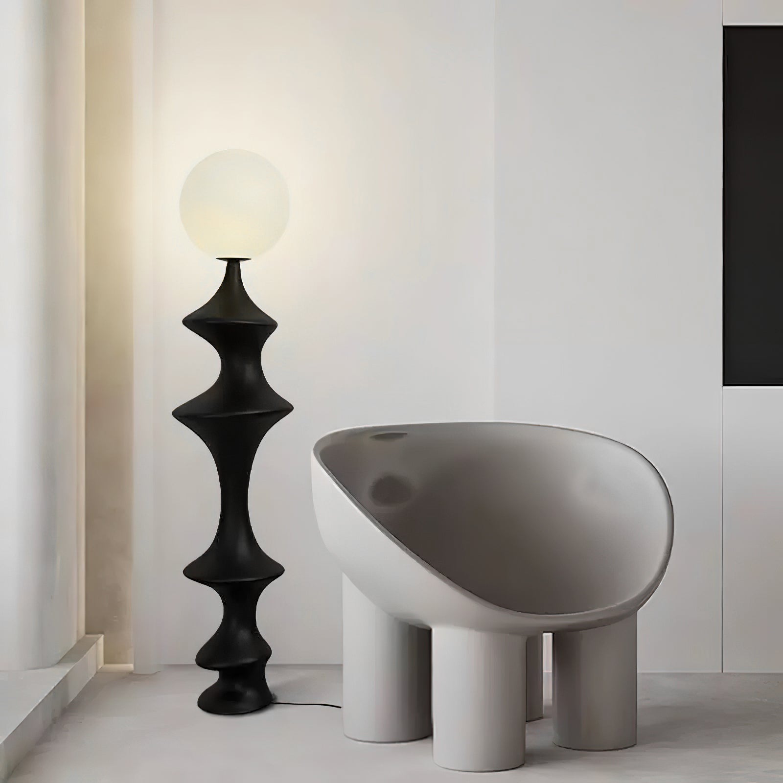 Daphne Floor Lamp